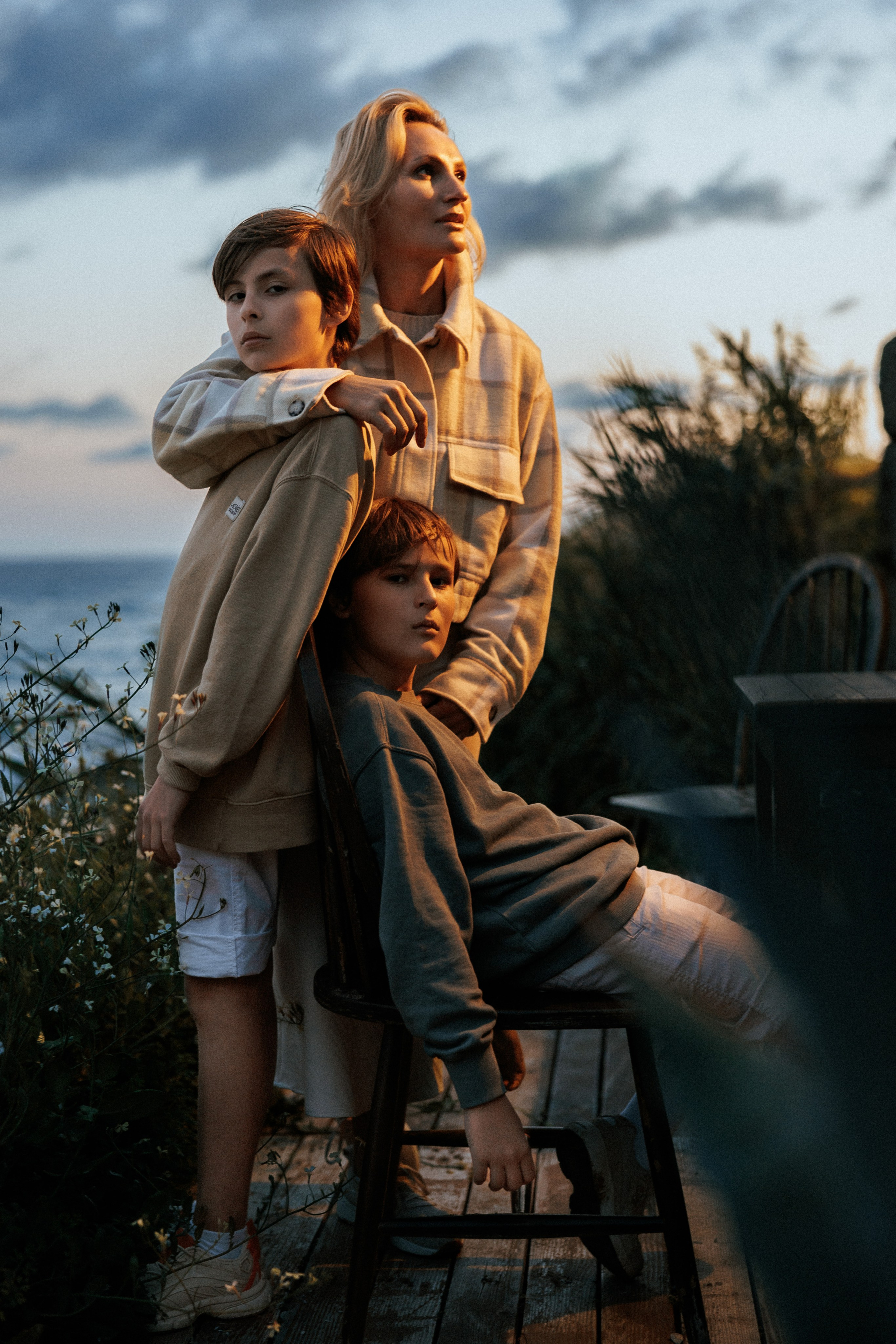 Family photo session on the beach in Vancouver BC Сanada. Twins. Ivan Skufinsky — wedding and family photographer in Vancouver