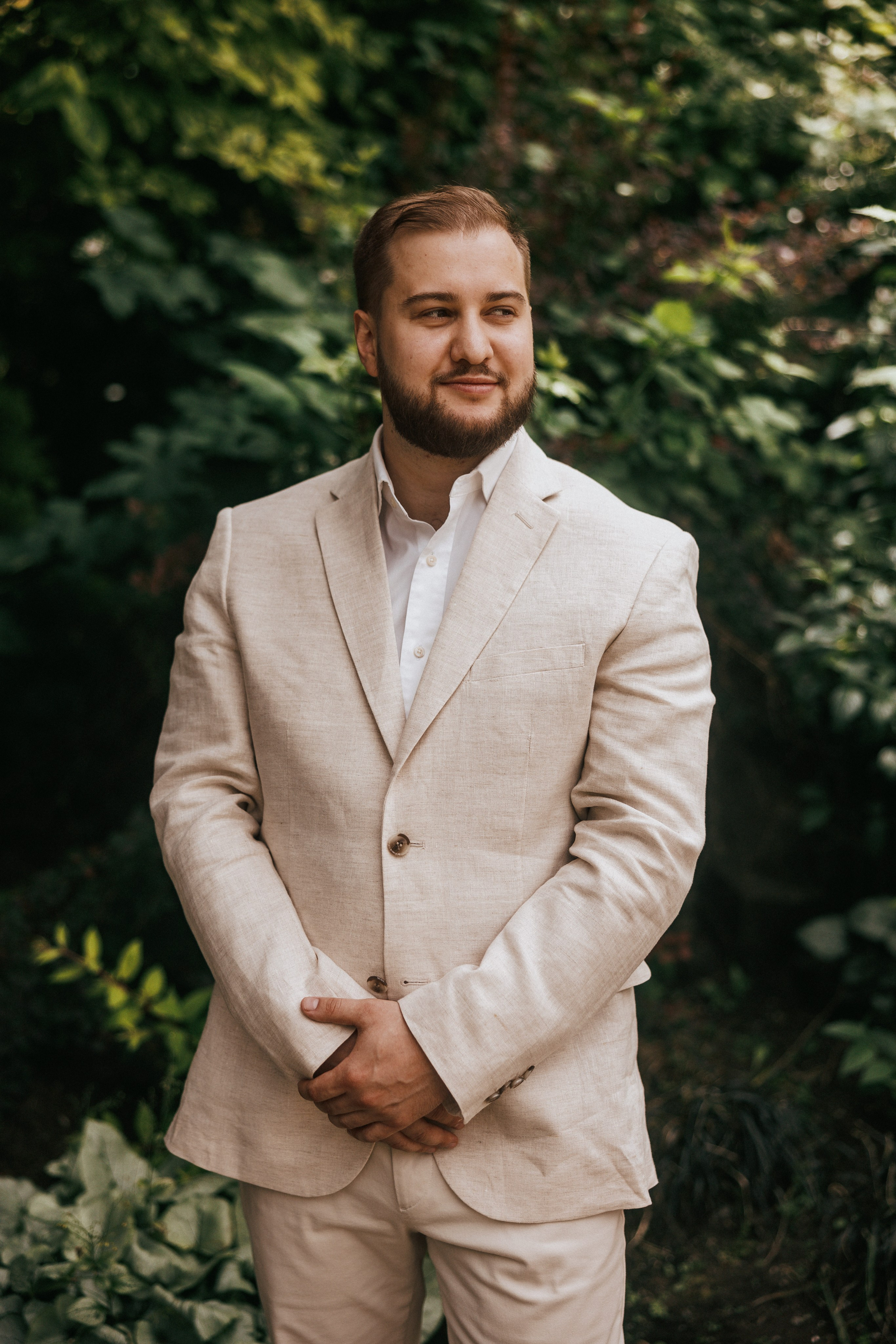 Sky-High Love: Stunning Vancouver Mountain Wedding Shoot by Helicopter. Ivan Skufinsky — wedding and family photographer in Vancouver