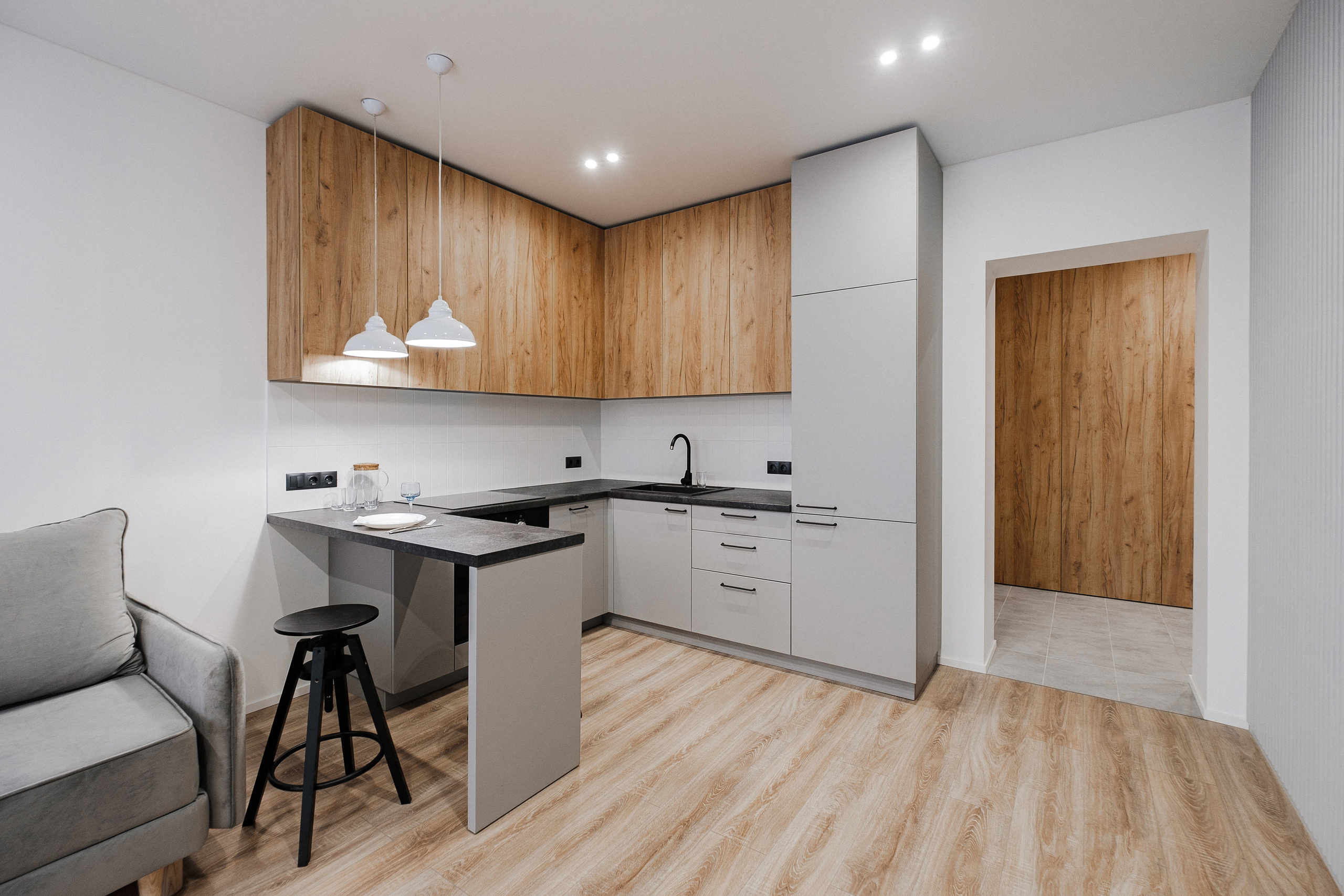 Interior photography of a apartment for a designer in Vancouver. Ivan Skufinsky — wedding and family photographer in Vancouver