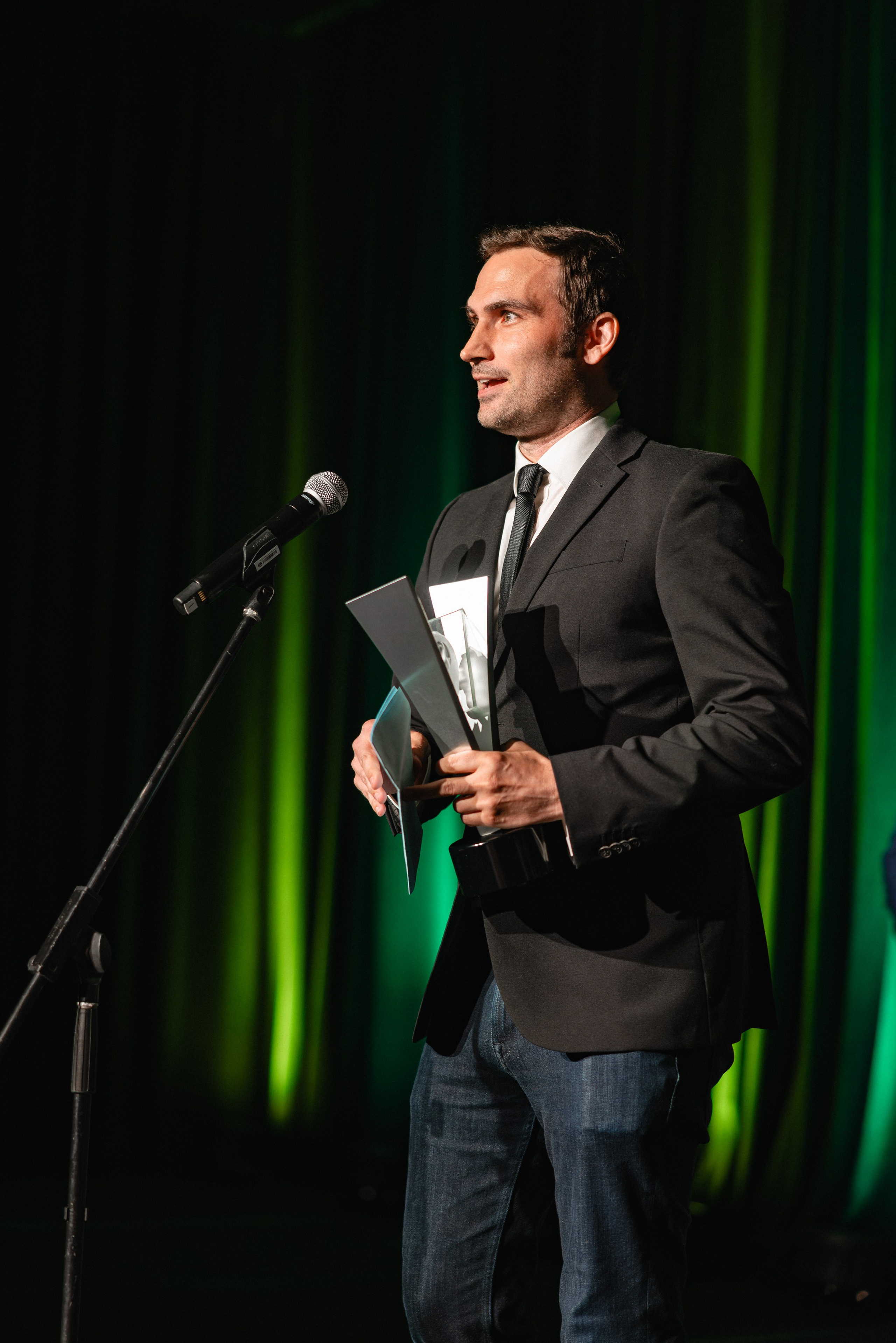 Event photographer in Vancouver Burnaby BC. Ivan Skufinsky — wedding and family photographer in Vancouver