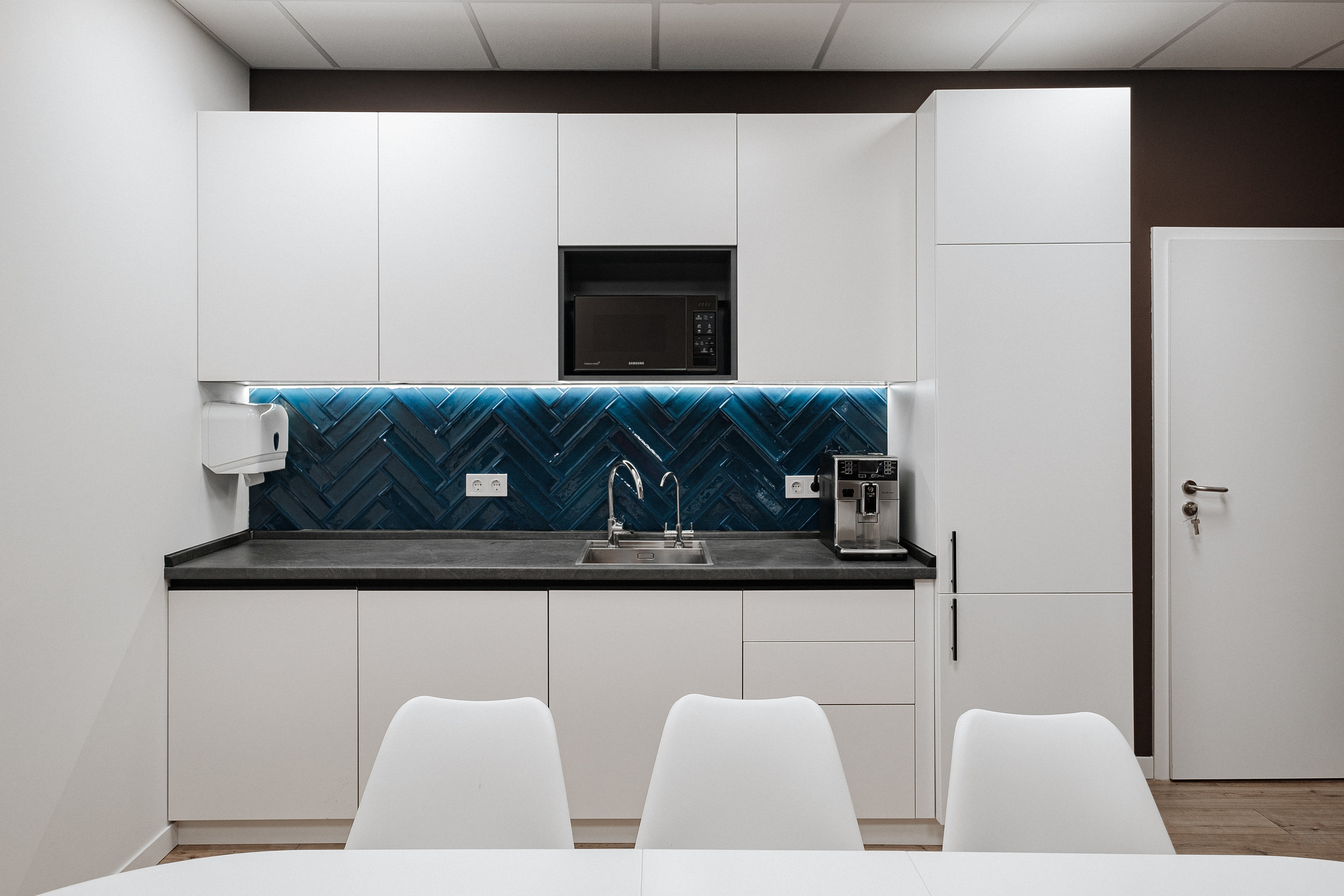 Interior photography and videography in Vancouver, BC, Richmond. Ivan Skufinsky — wedding and family photographer in Vancouver