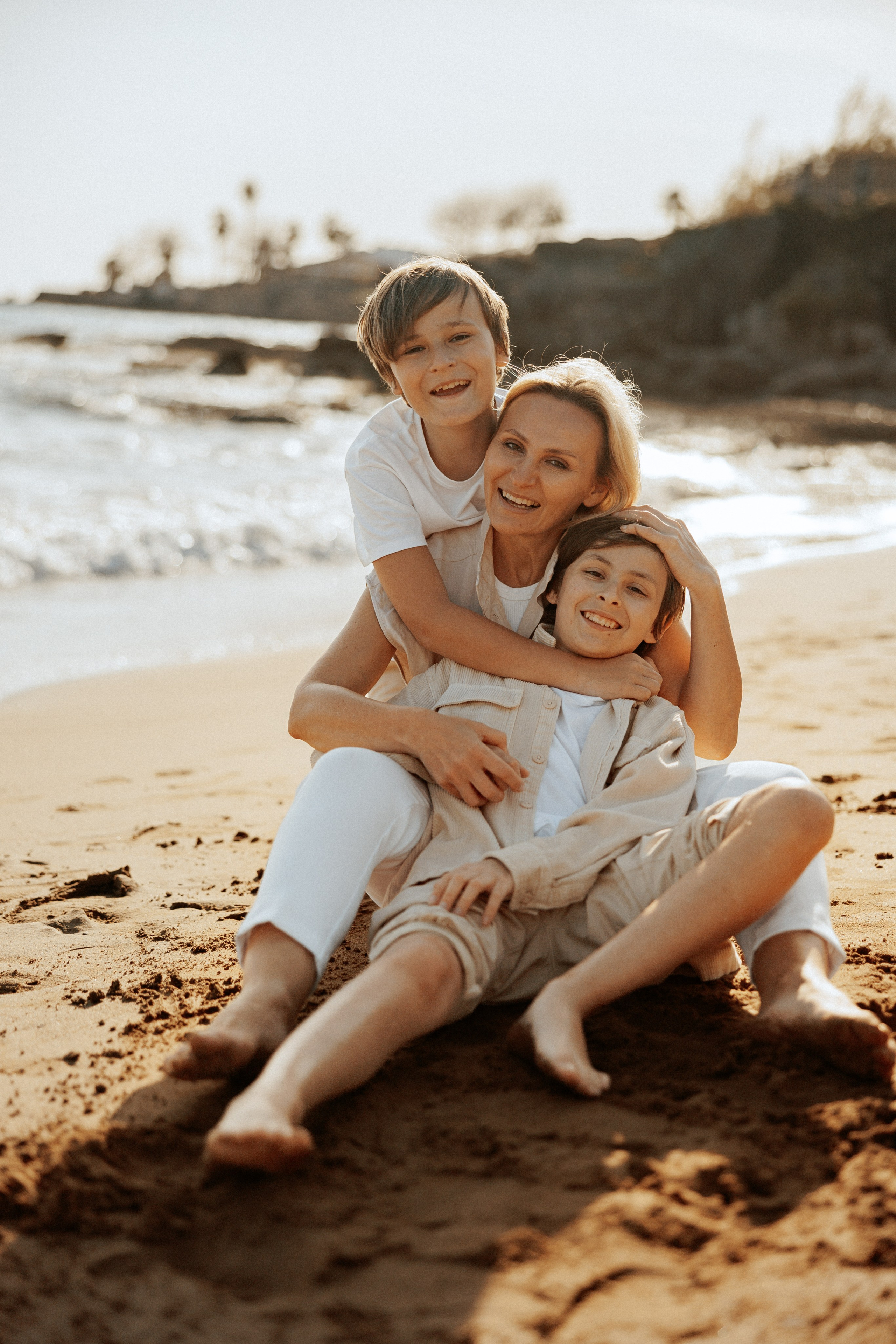 Family photo session on the beach in Vancouver BC Сanada. Twins. Ivan Skufinsky — wedding and family photographer in Vancouver