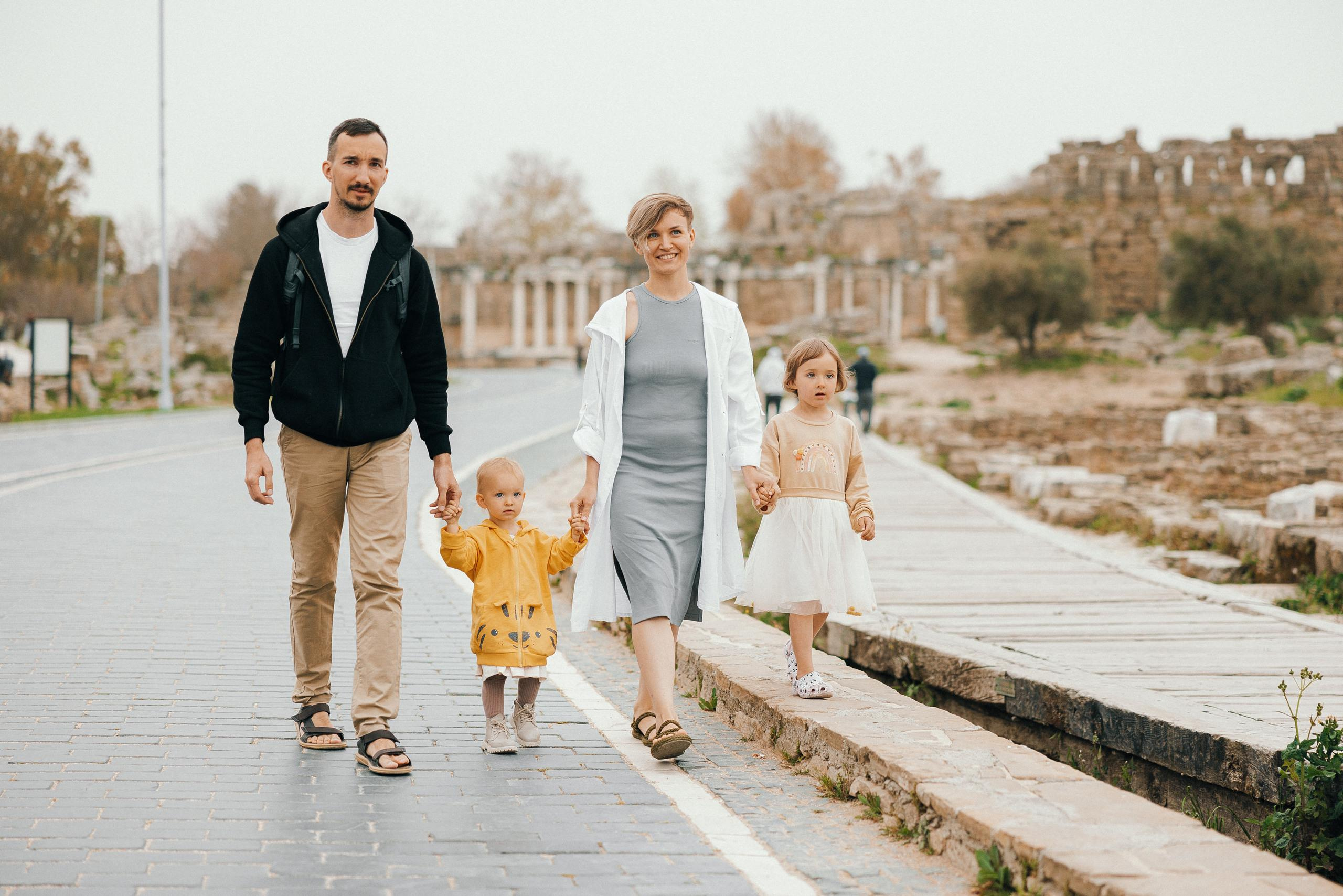 Семейная фотосессия в Ванкувере БС, Family photo session in Vancouver. Ivan Skufinsky — wedding and family photographer in Vancouver