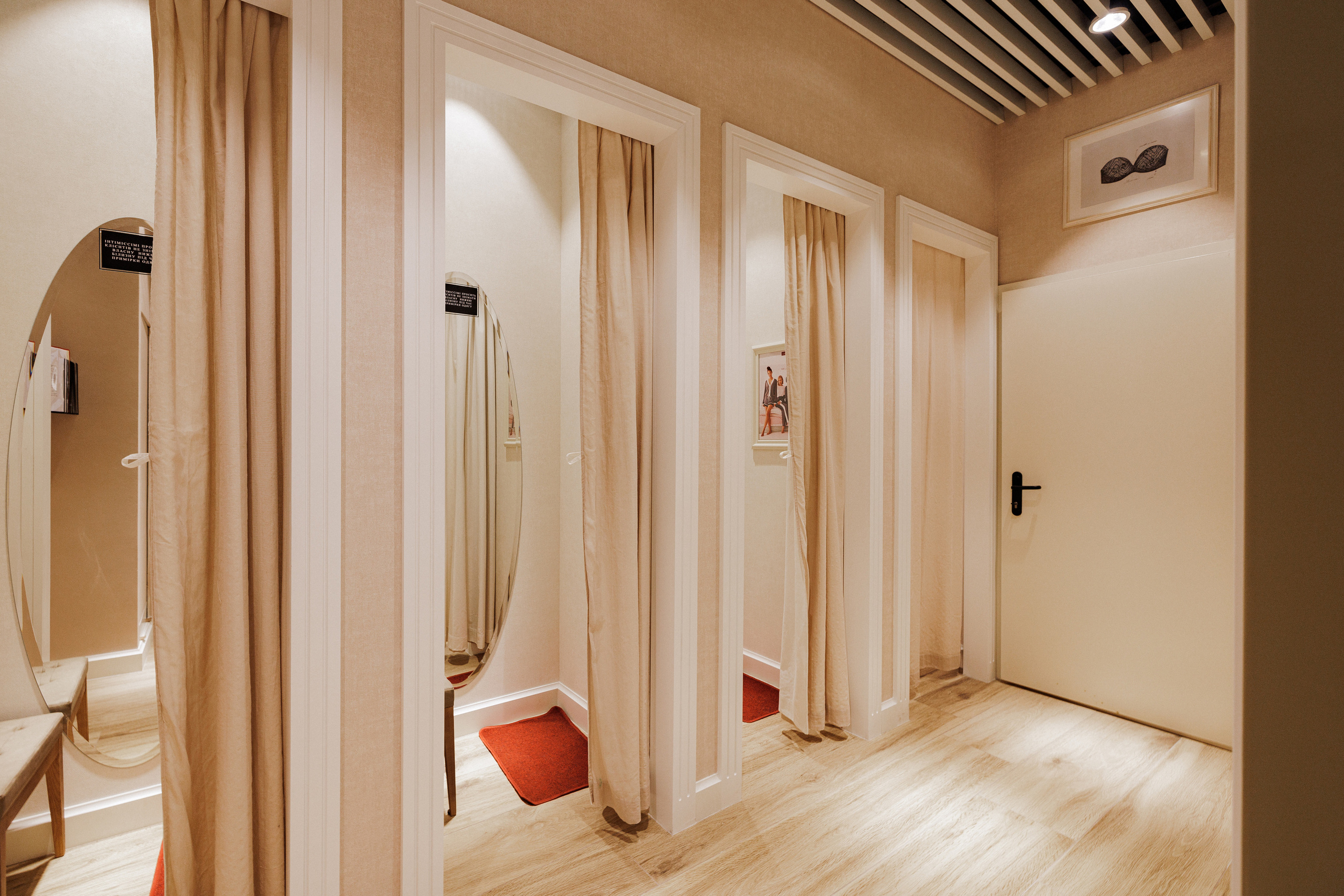 INTIMISSIMI OUMO. Ivan Skufinsky — wedding and family photographer in Vancouver