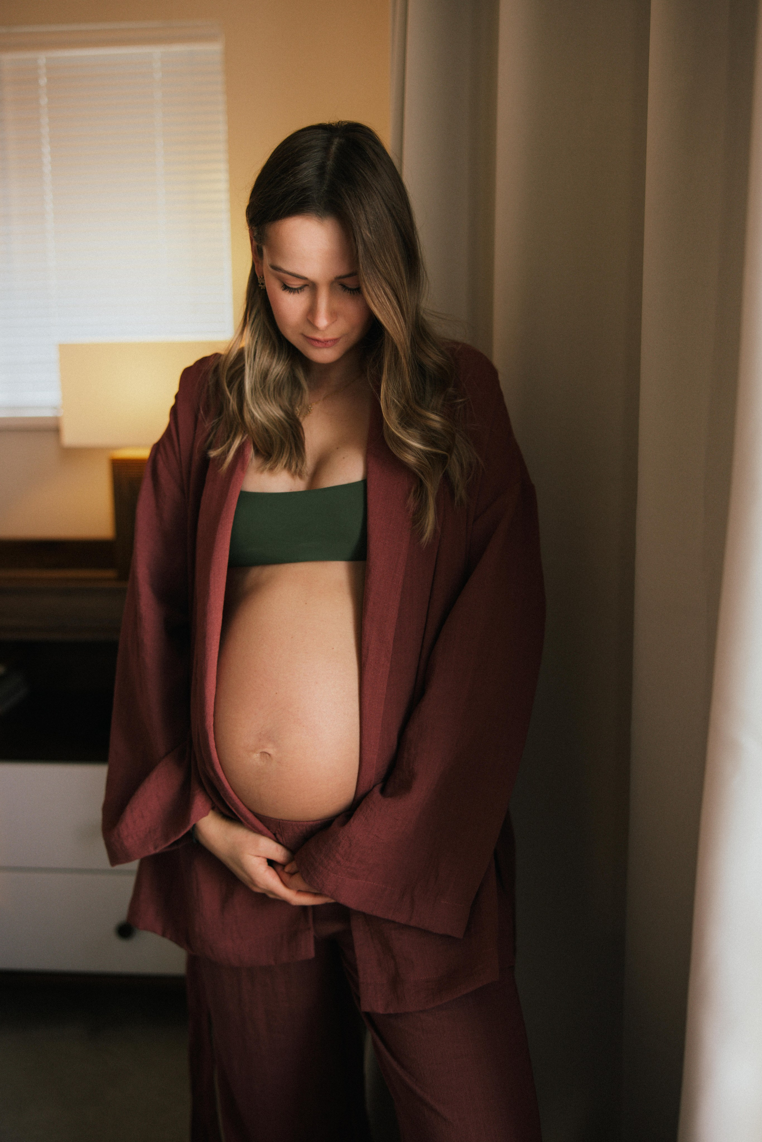 Pregnancy Home Story Vancouver. Ivan Skufinsky — wedding and family photographer in Vancouver