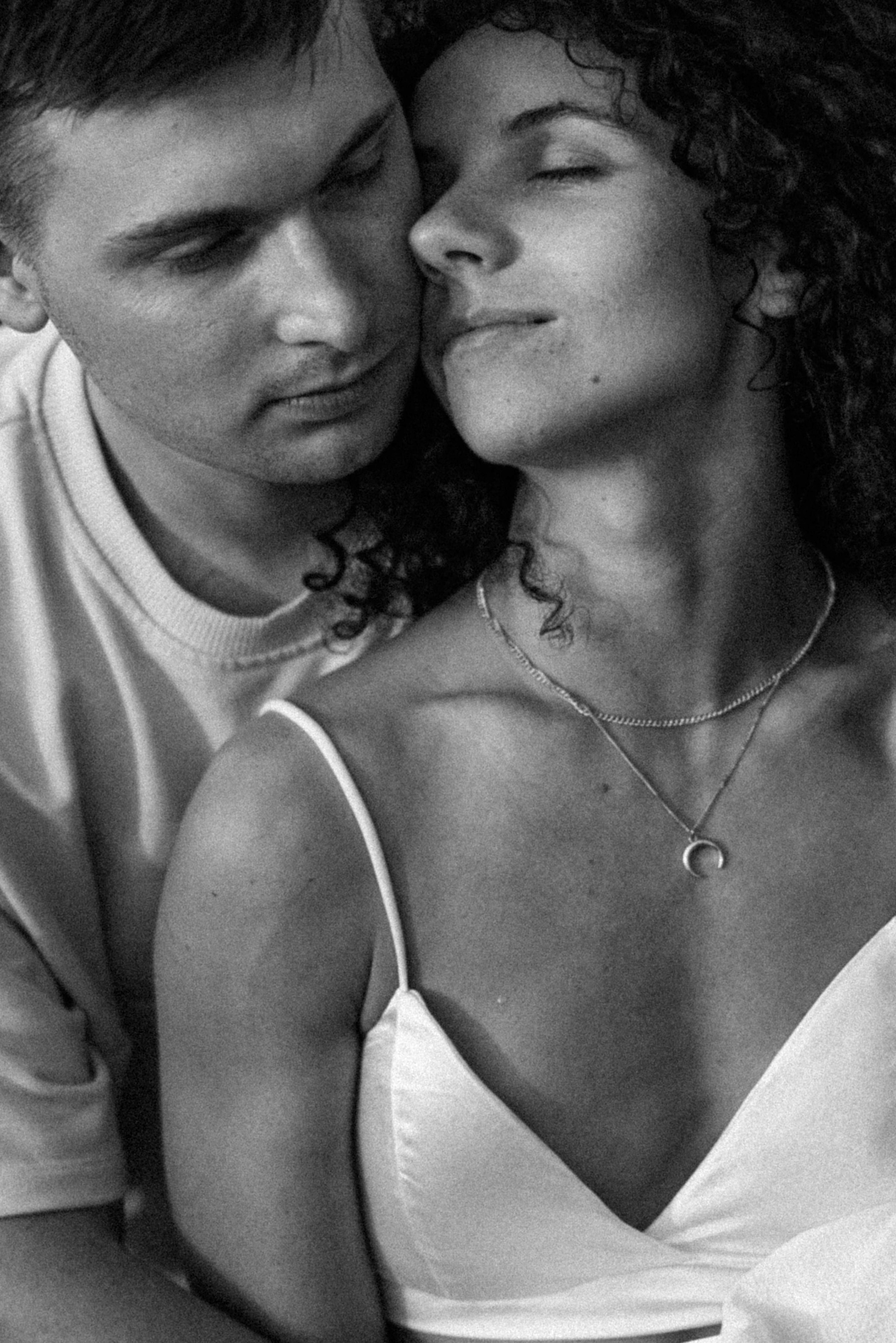 Couples love story photographer photo shoot Vancouver Burnaby Richmond. Ivan Skufinsky — wedding and family photographer in Vancouver