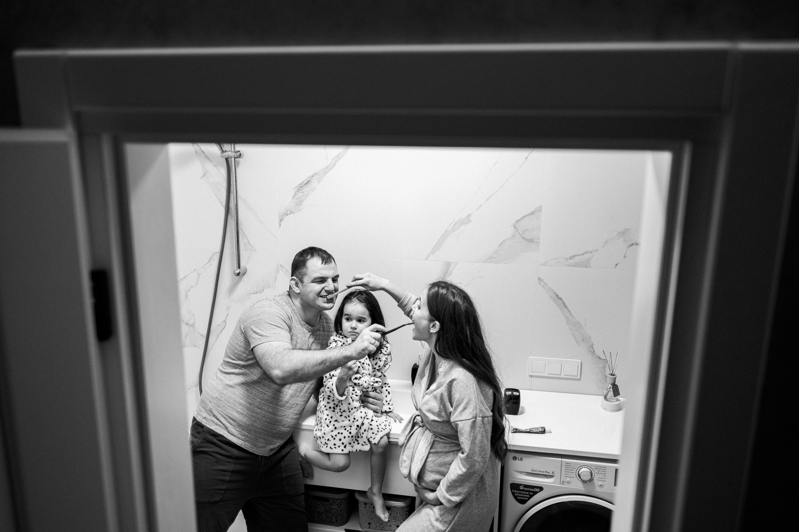 Марина+Андрей+Лиза+Животик. Ivan Skufinsky — wedding and family photographer in Vancouver