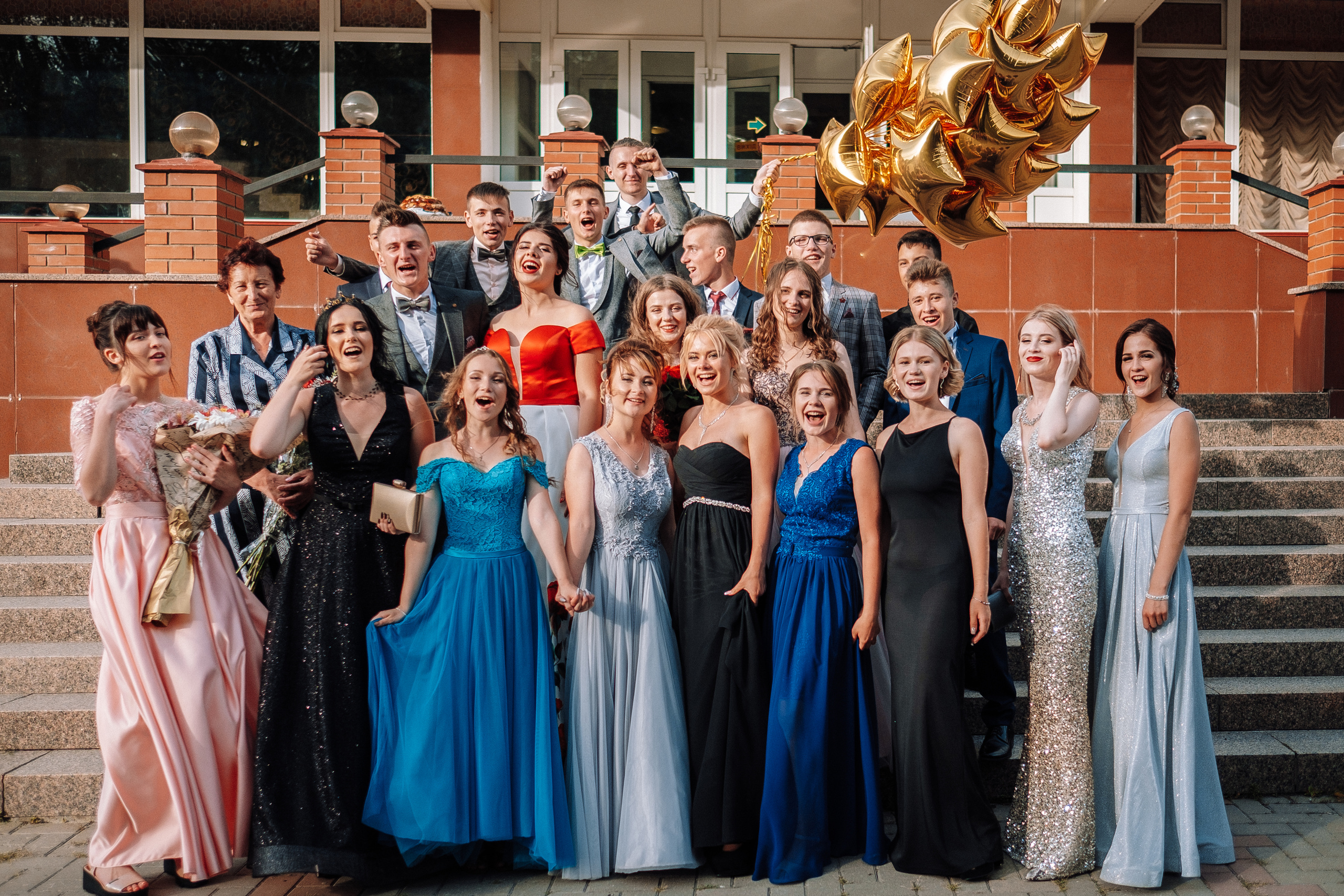 Выпускной школа номер 3. Хмельник. Ivan Skufinsky — wedding and family photographer in Vancouver