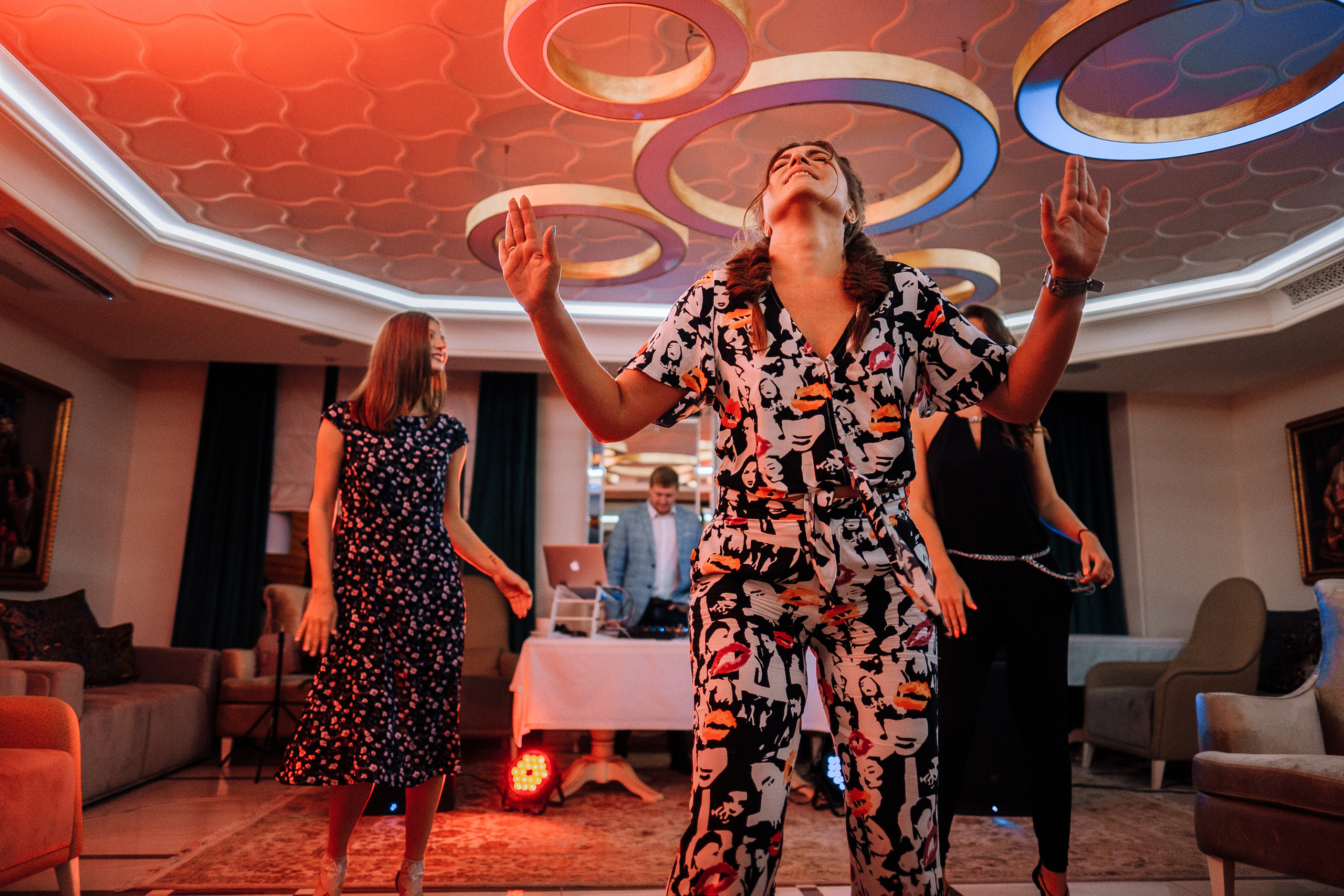 Happy Birthday DaSha. Ivan Skufinsky — wedding and family photographer in Vancouver