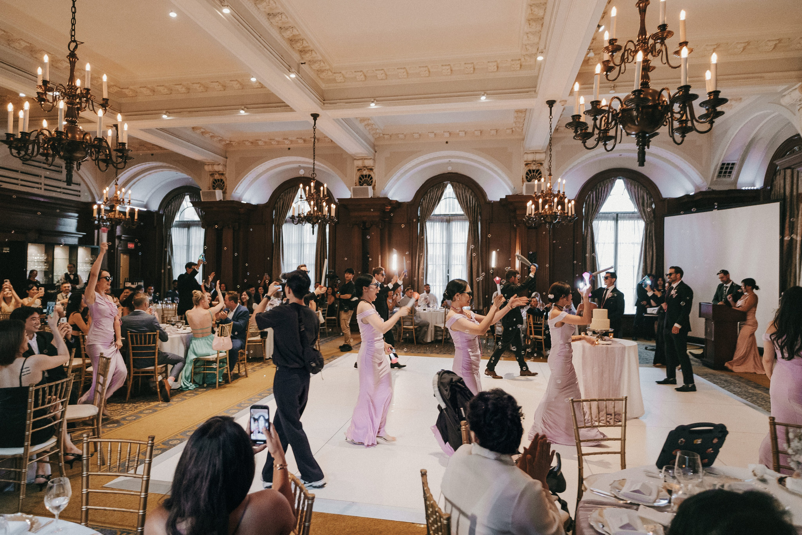 WeddingStory in Vancouver Club. Ivan Skufinsky — wedding and family photographer in Vancouver