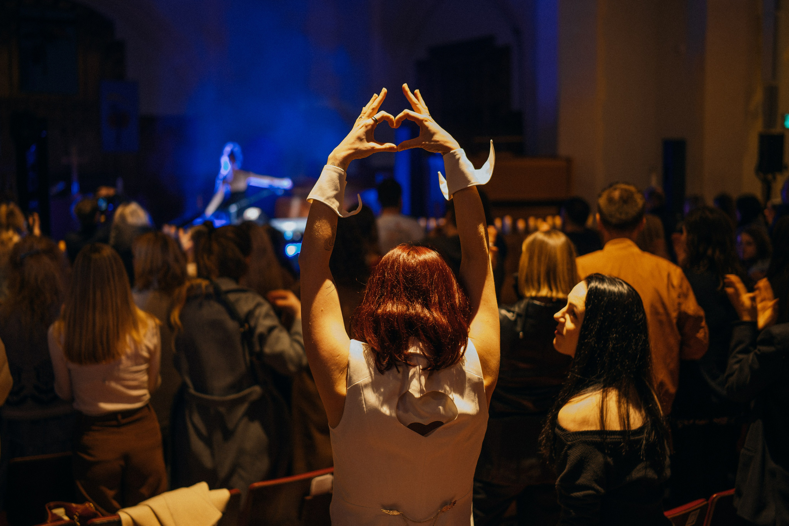 Live concert photography from Vivienne Mort in Vancouver 2025. Ivan Skufinsky — wedding and family photographer in Vancouver