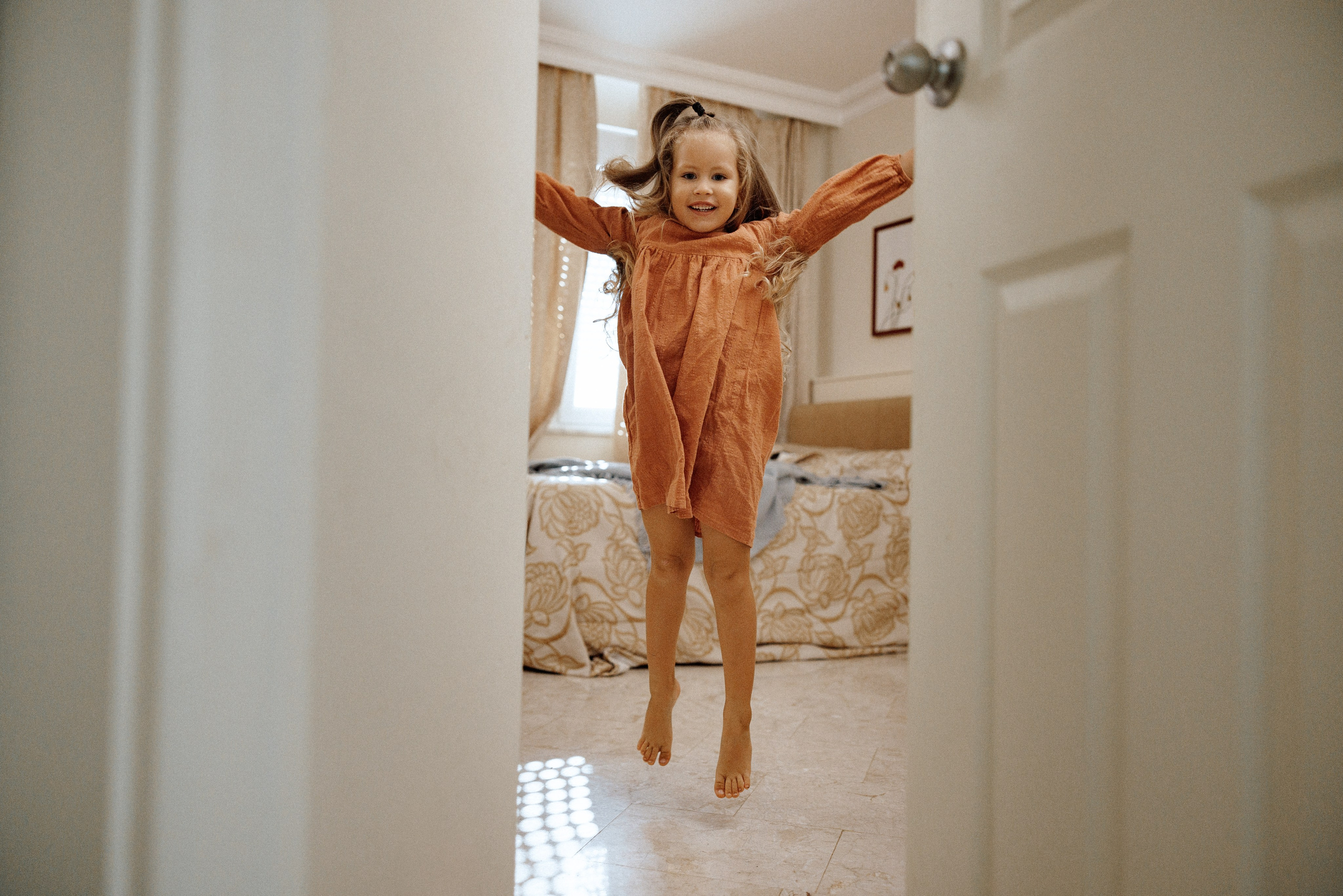 Home family shoot. Ivan Skufinsky — wedding and family photographer in Vancouver