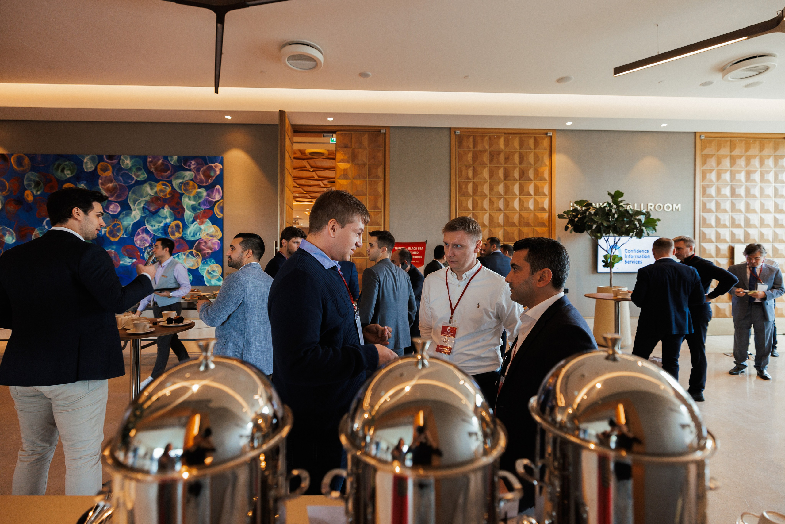 EXECUTIVE RETREAT Izmir Confidence Information Services. Ivan Skufinsky — wedding and family photographer in Vancouver