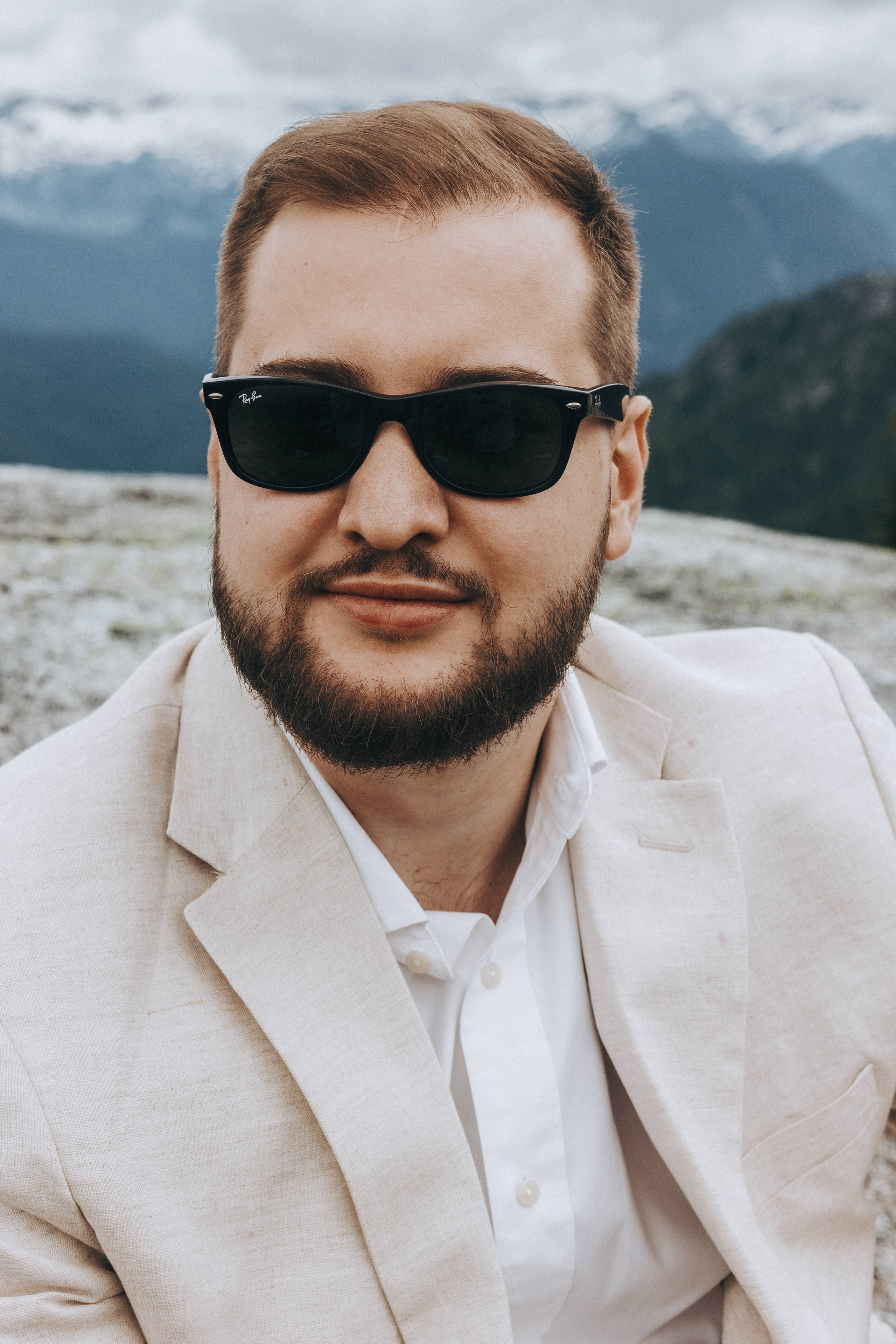 Sky-High Love: Stunning Vancouver Mountain Wedding Shoot by Helicopter. Ivan Skufinsky — wedding and family photographer in Vancouver