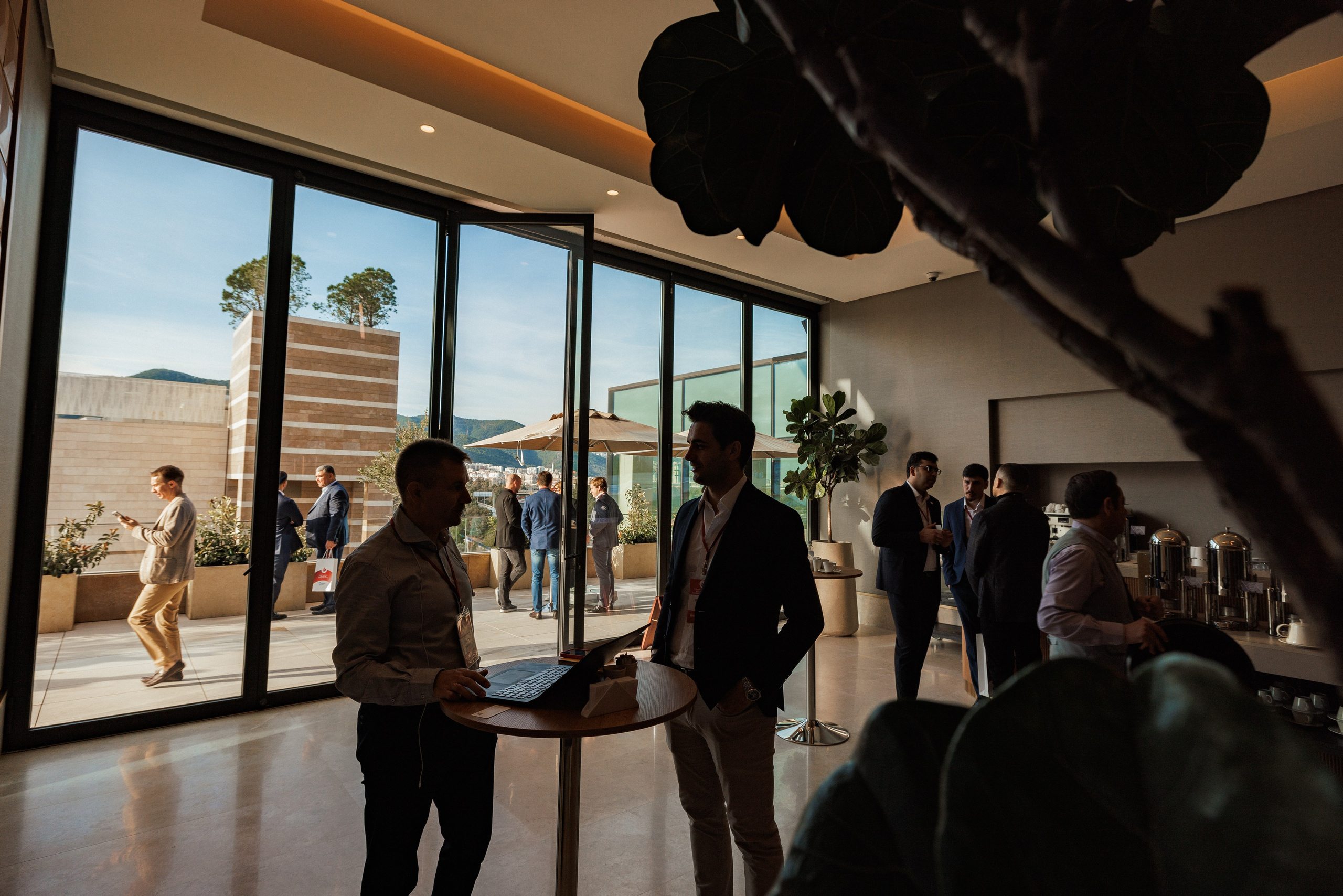 EXECUTIVE RETREAT Izmir Confidence Information Services. Ivan Skufinsky — wedding and family photographer in Vancouver