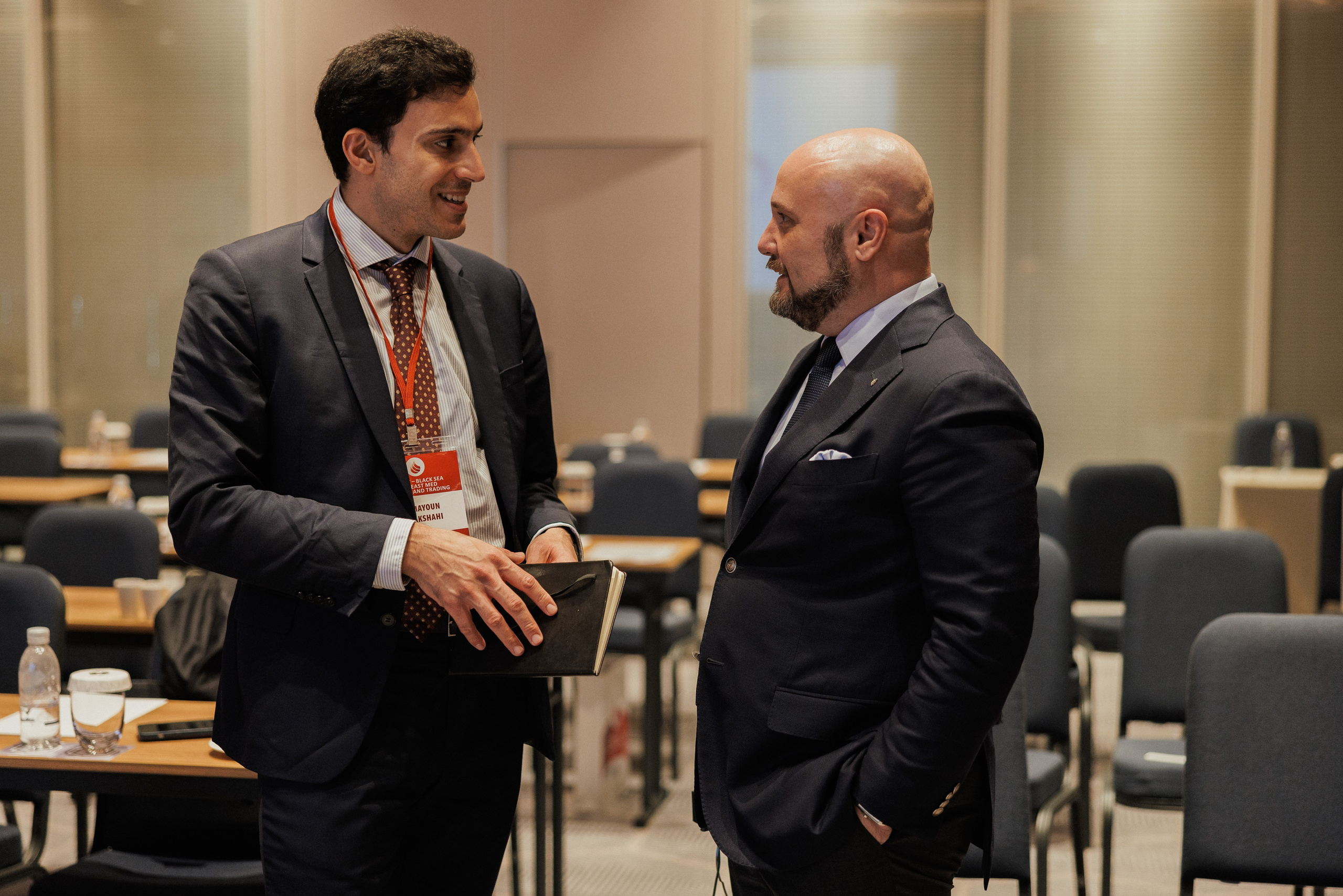 EXECUTIVE RETREAT Izmir Confidence Information Services. Ivan Skufinsky — wedding and family photographer in Vancouver