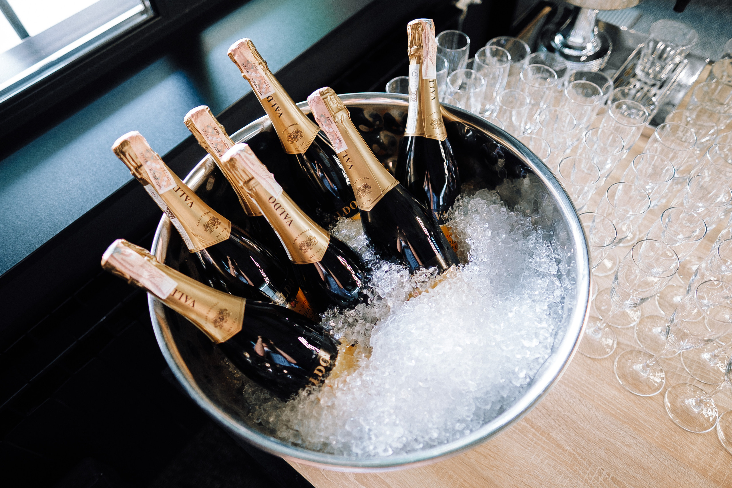 FitgyX контент 1 интерьер. Ivan Skufinsky — wedding and family photographer in Vancouver