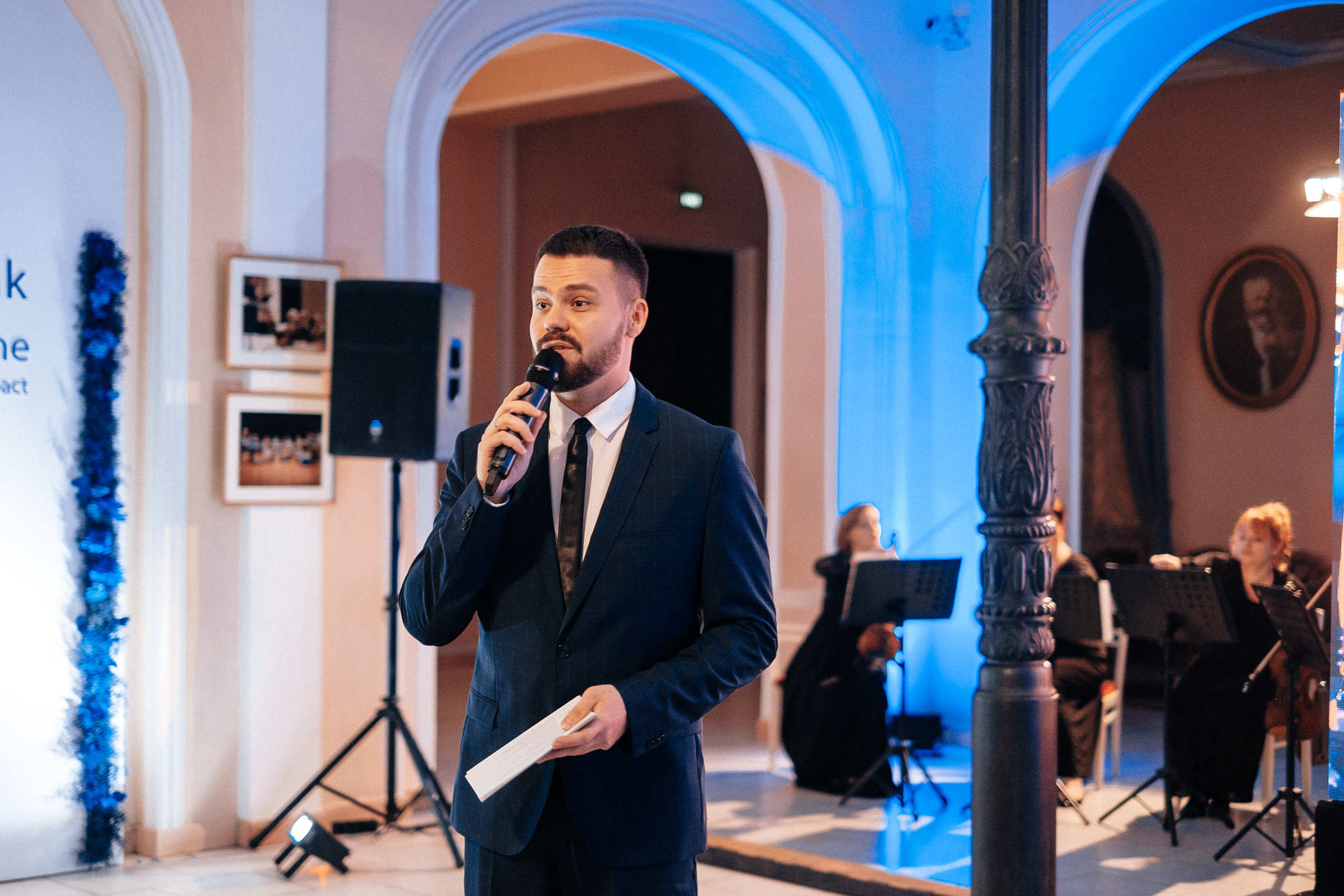 Deutsche Bank 10 years in Ukraine. Ivan Skufinsky — wedding and family photographer in Vancouver