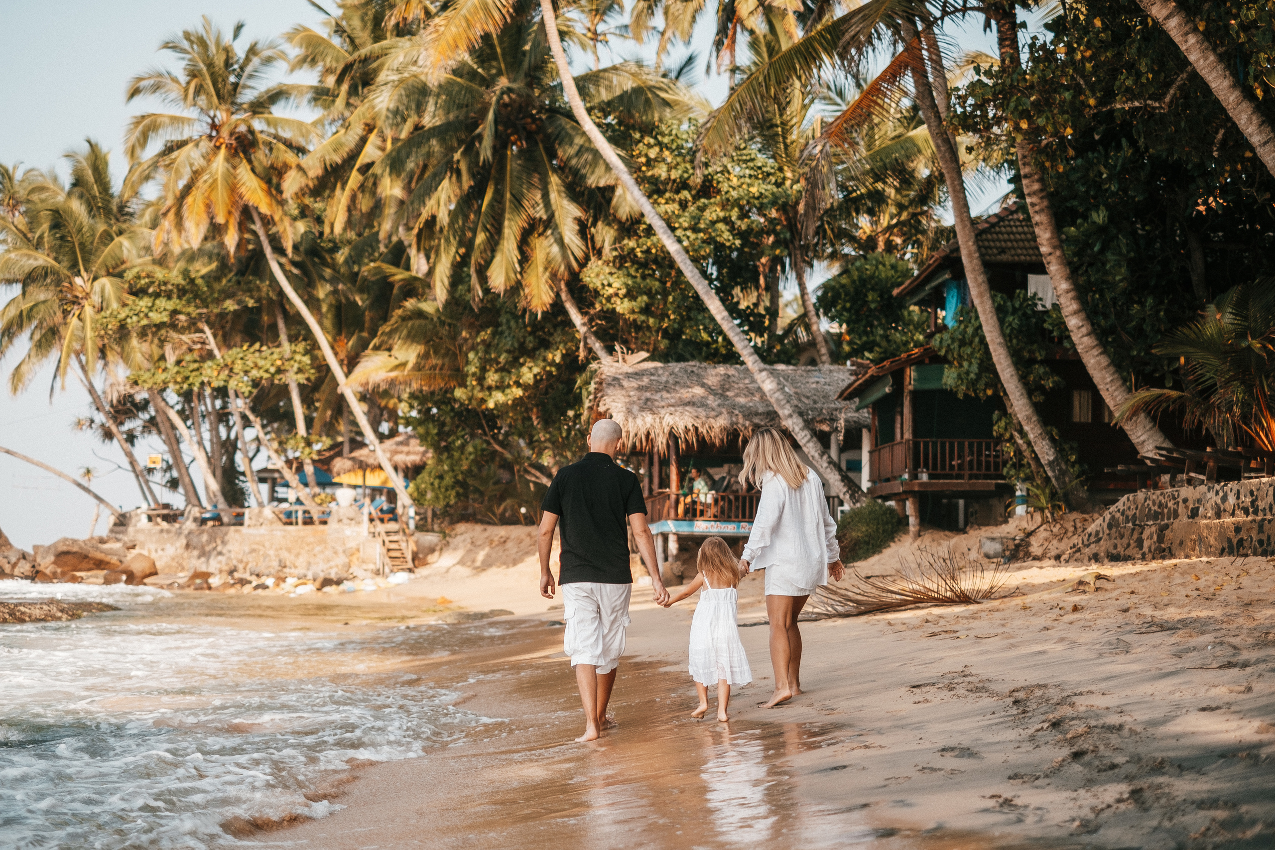 Sasha+Sasha+Liza Unavatuna. Ivan Skufinsky — wedding and family photographer in Vancouver