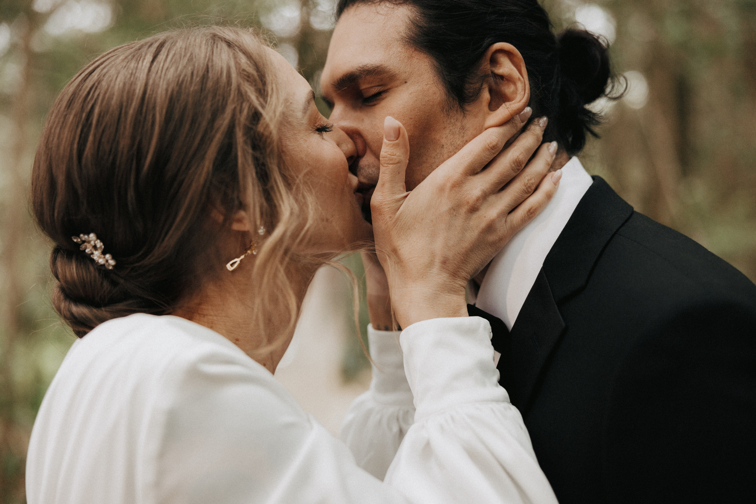 Michael & Caitlyn. Ivan Skufinsky — wedding and family photographer in Vancouver