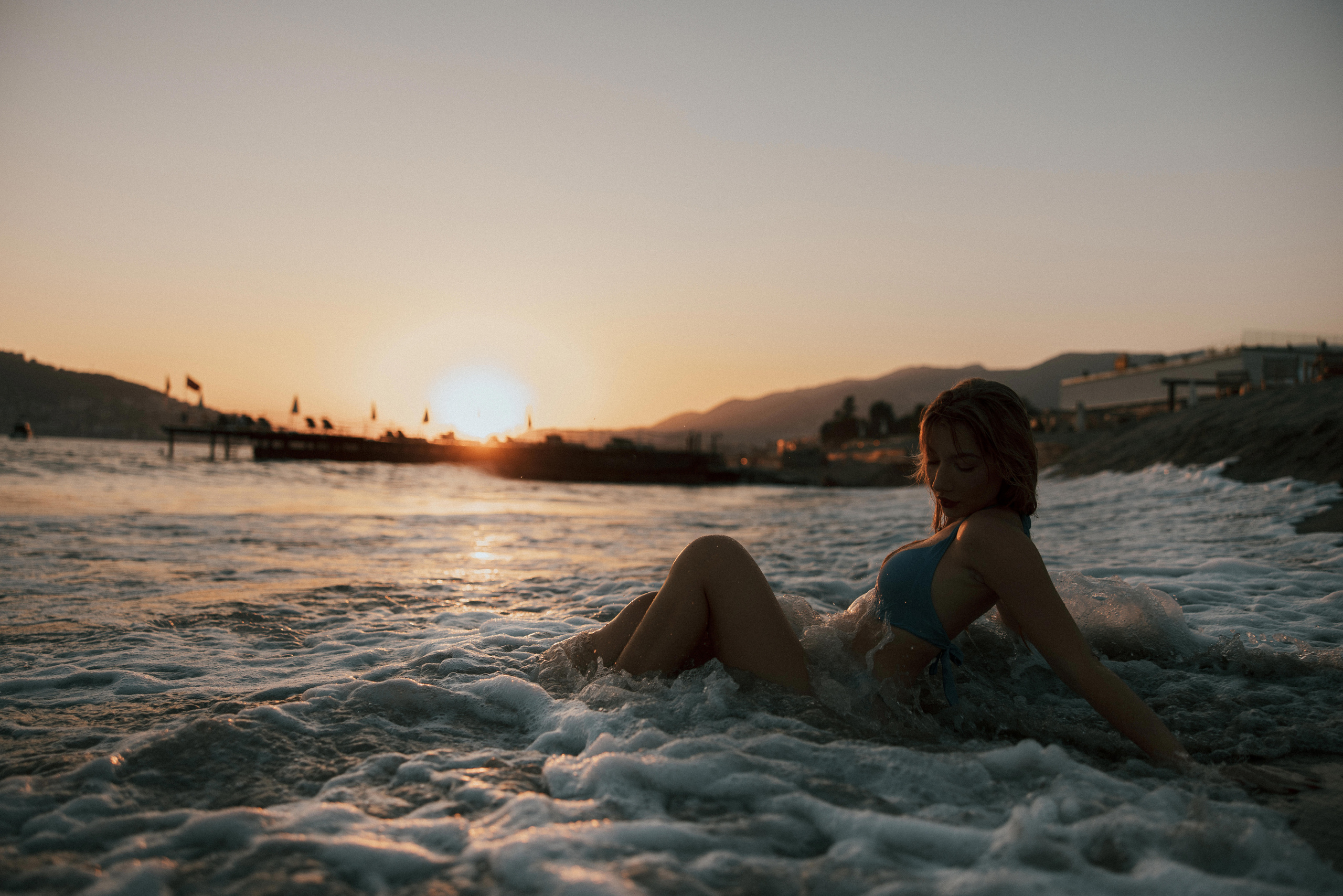 Masha Zhuuuk. Sunset Sea. Ivan Skufinsky — wedding and family photographer in Vancouver