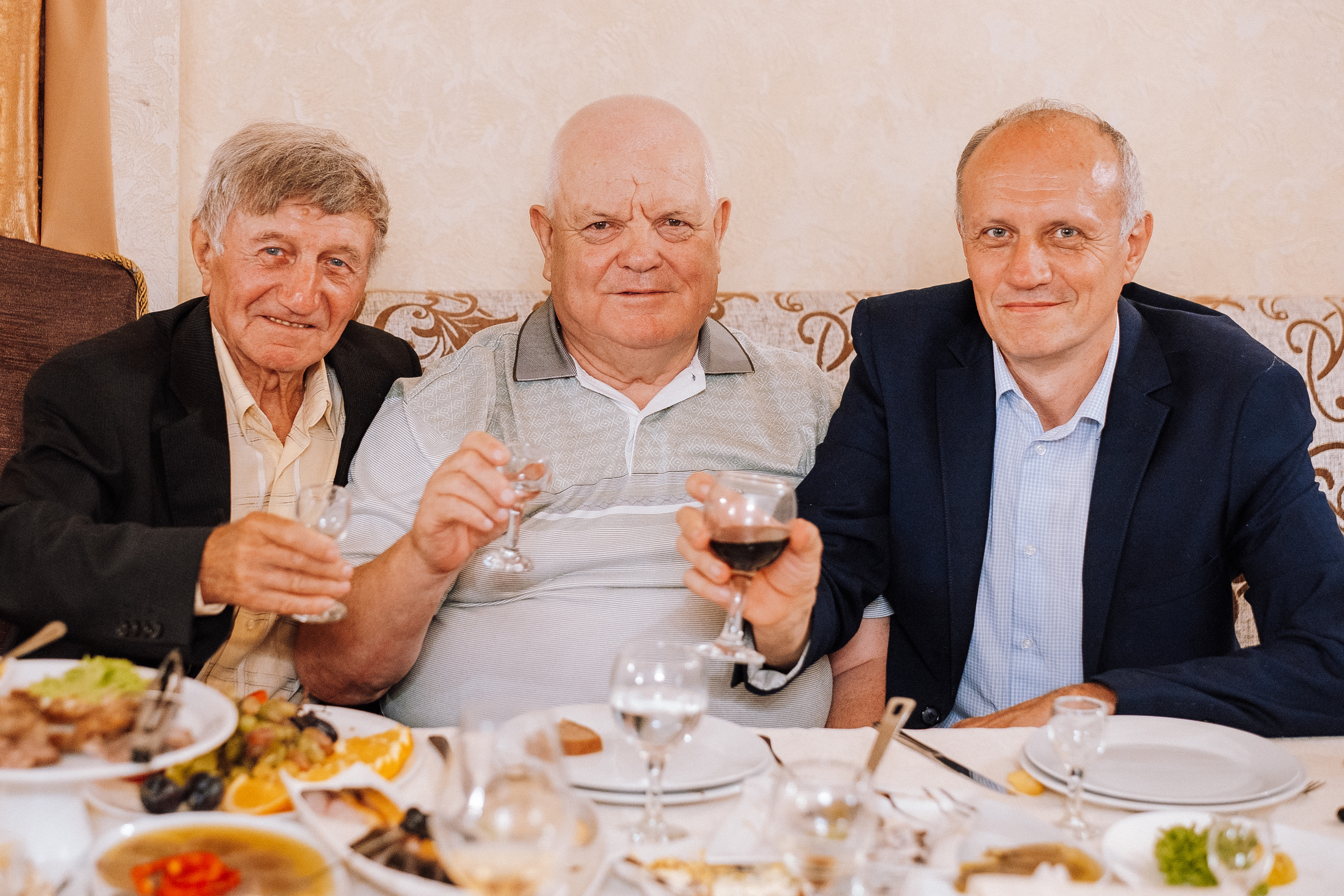 Дедушке Виктору 80. Ivan Skufinsky — wedding and family photographer in Vancouver