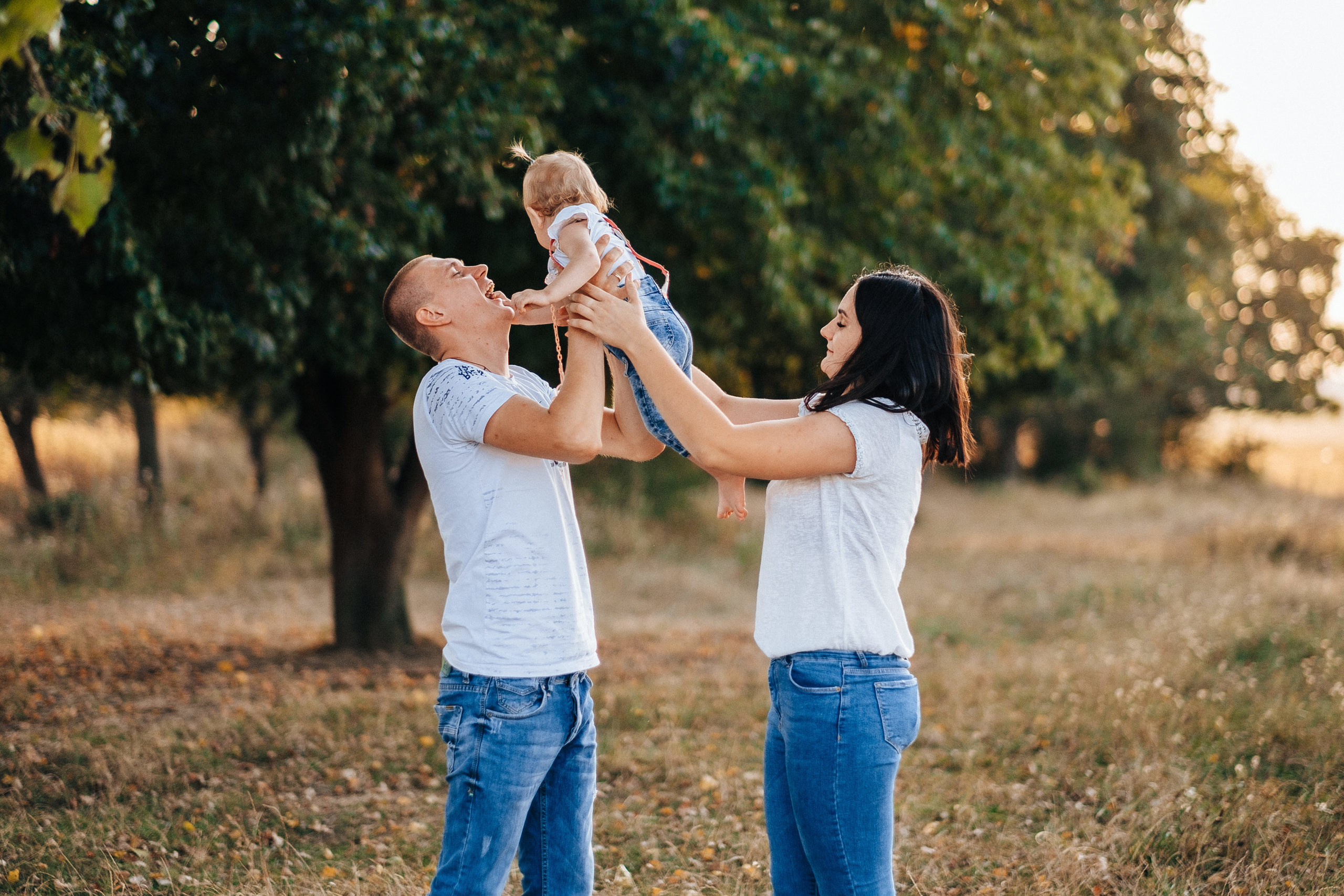 FamilyStory 1year (Lilia Sergey Maria). Ivan Skufinsky — wedding and family photographer in Vancouver