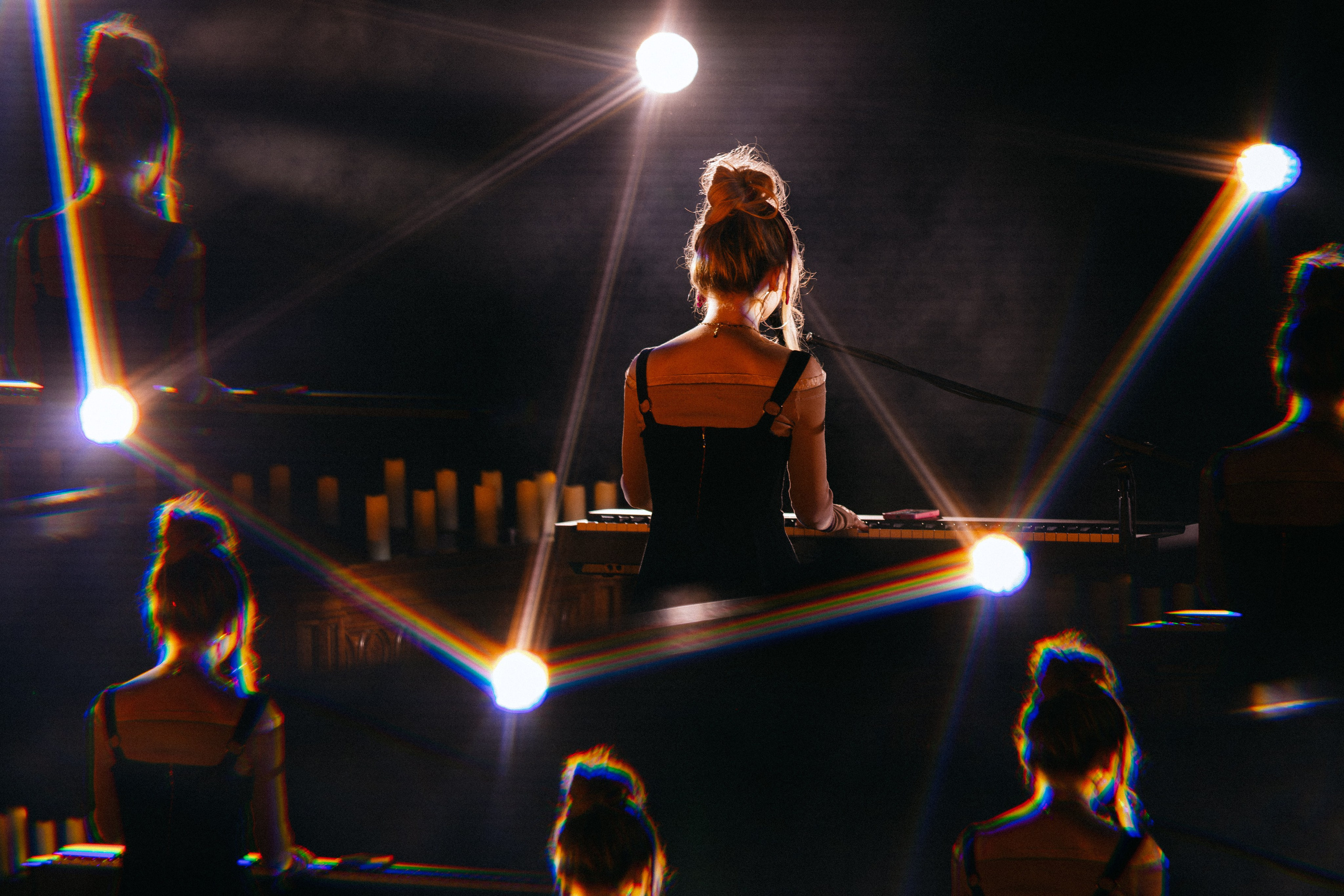 Live concert photography from Vivienne Mort in Vancouver 2025. Ivan Skufinsky — wedding and family photographer in Vancouver