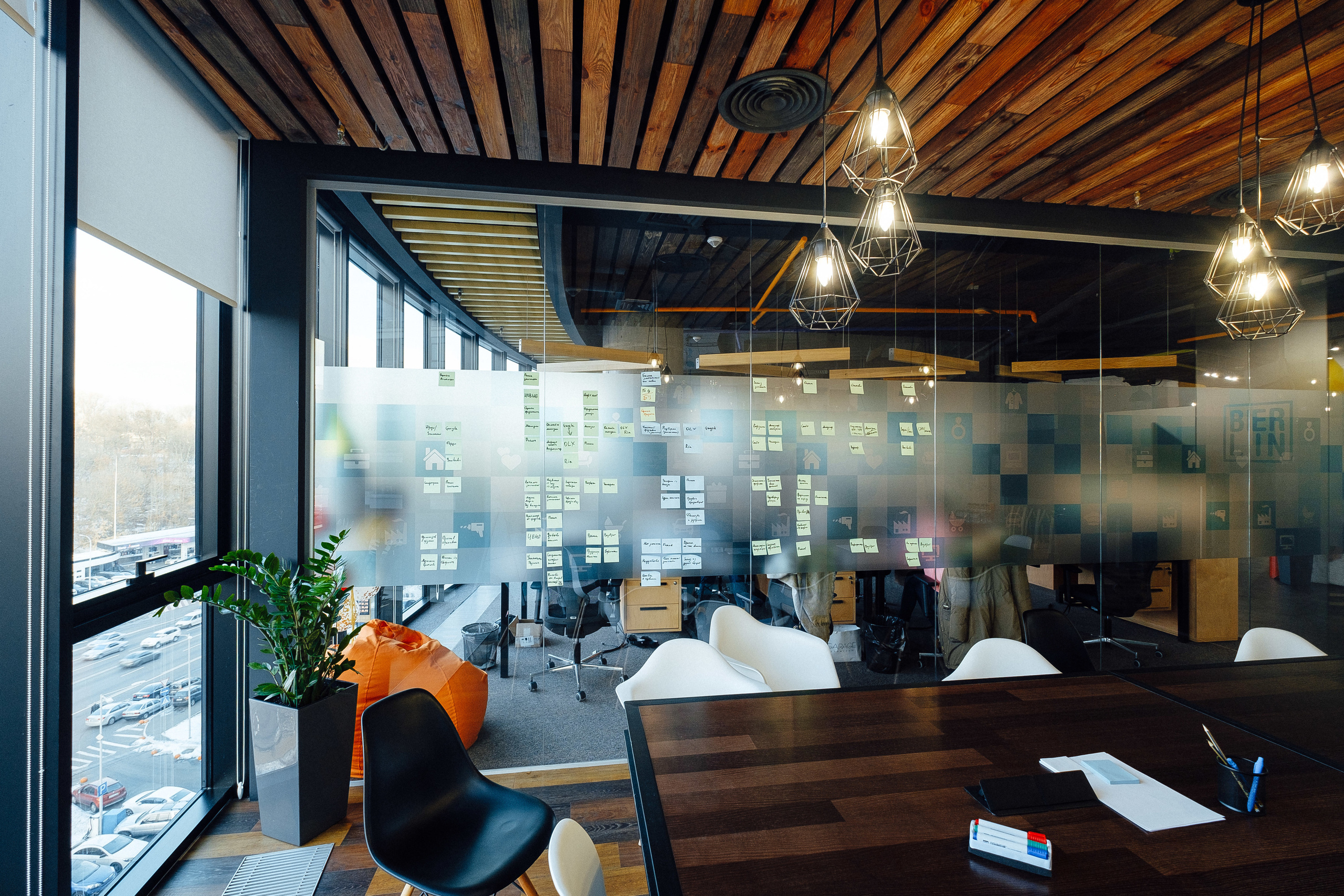 Фотоэкскурсия в компанию OLX. Ivan Skufinsky — wedding and family photographer in Vancouver