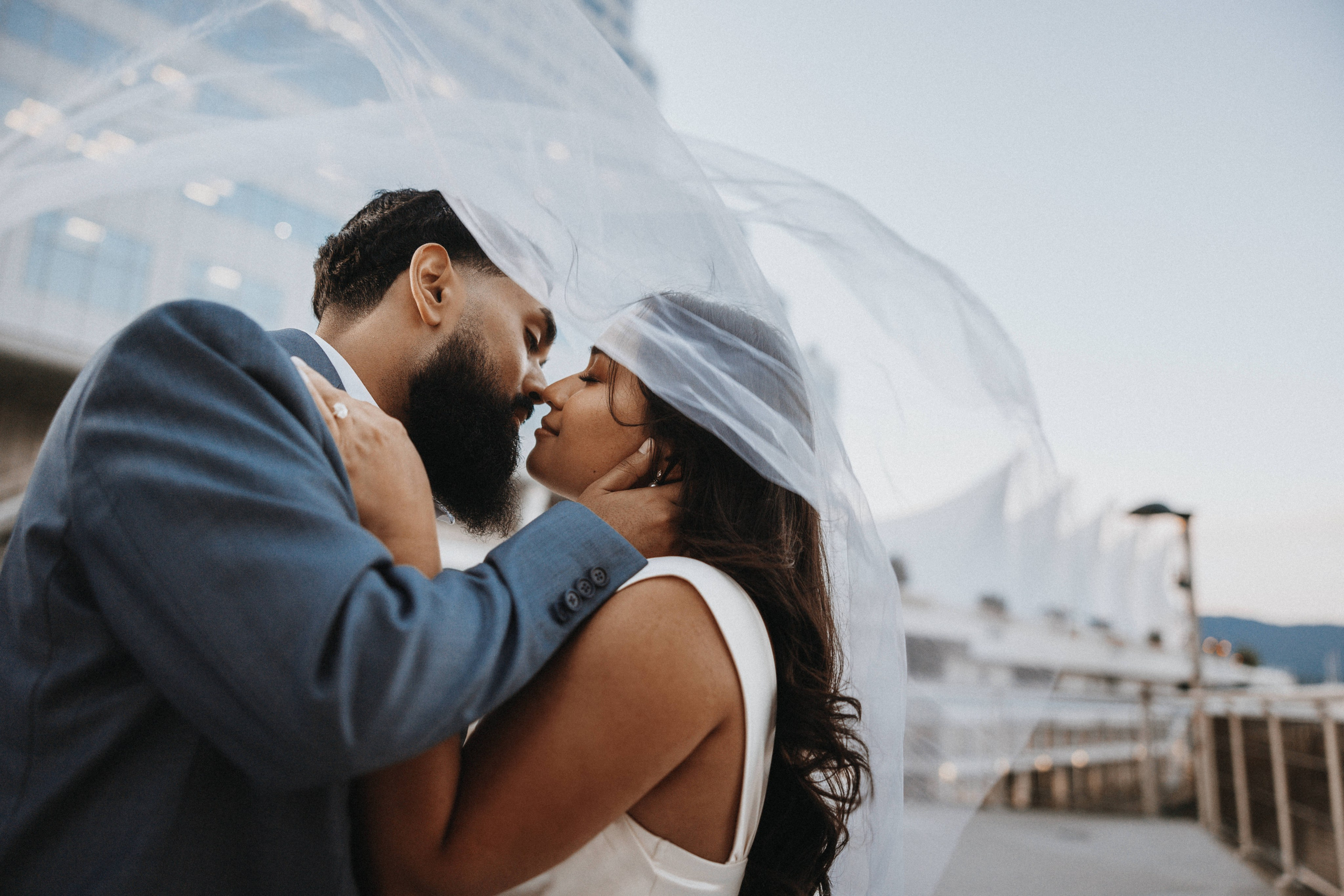 Engagement photographer vancouver. Ivan Skufinsky — wedding and family photographer in Vancouver