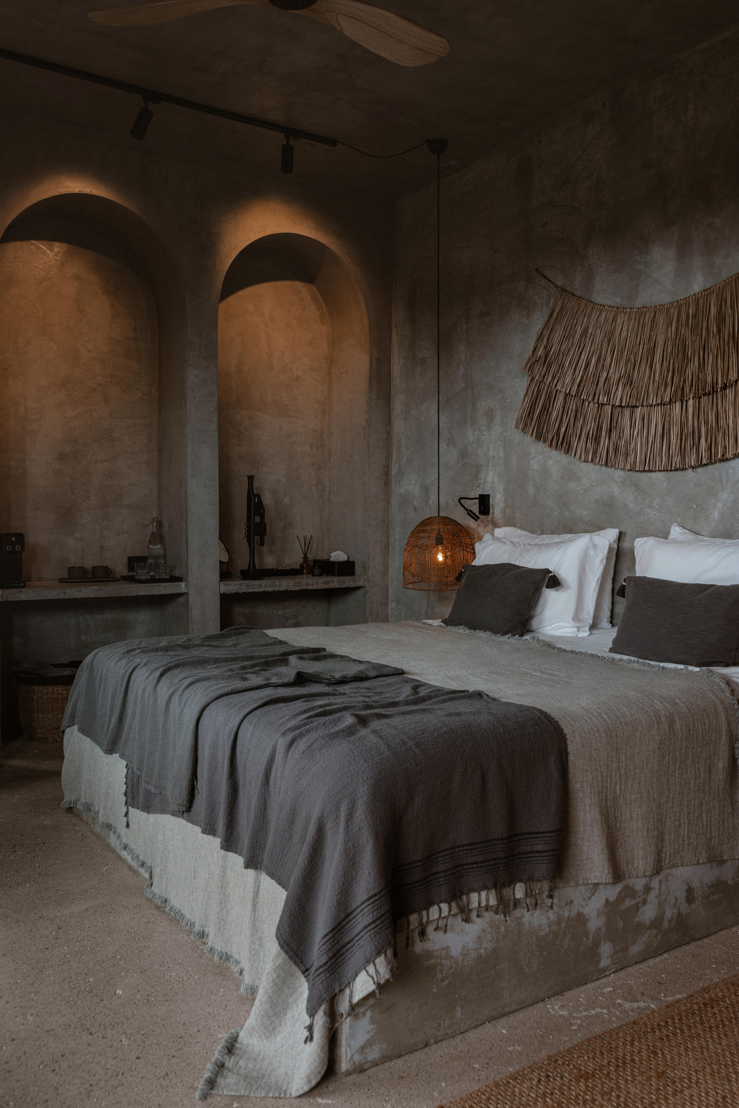 Interior photography and video shooting of a hotel in Bali style. Ivan Skufinsky — wedding and family photographer in Vancouver