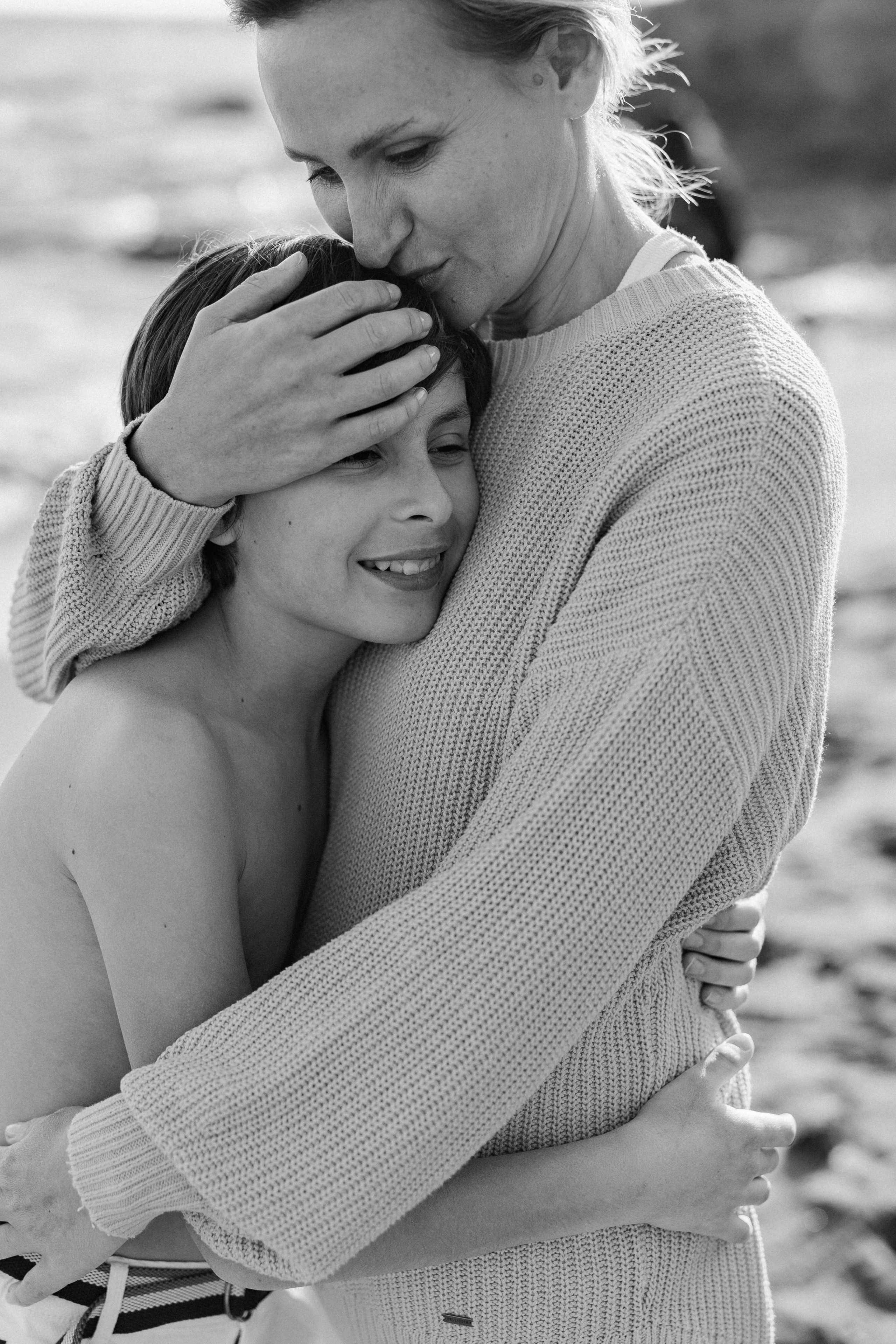 Family photo session on the beach in Vancouver BC Сanada. Twins. Ivan Skufinsky — wedding and family photographer in Vancouver
