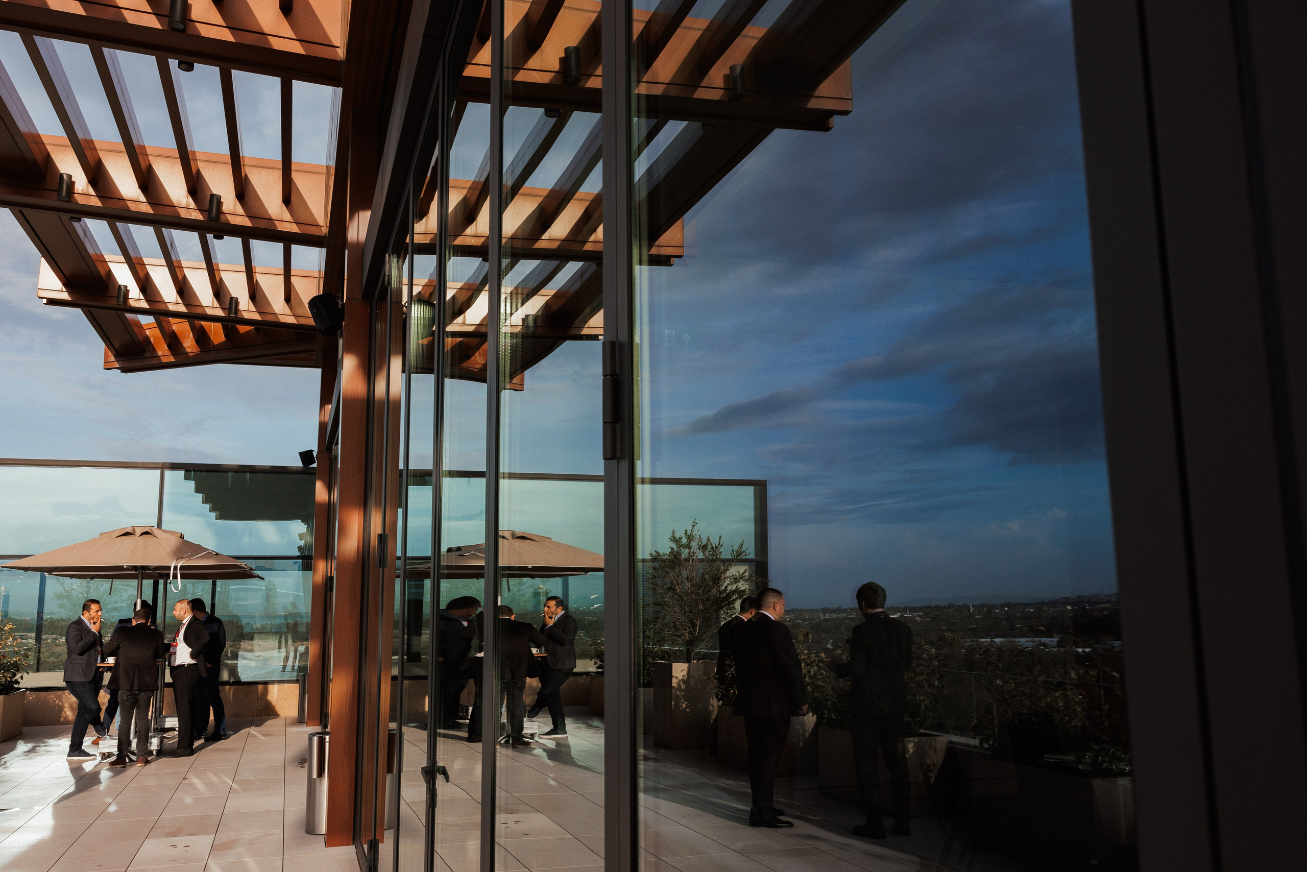 EXECUTIVE RETREAT Izmir Confidence Information Services. Ivan Skufinsky — wedding and family photographer in Vancouver