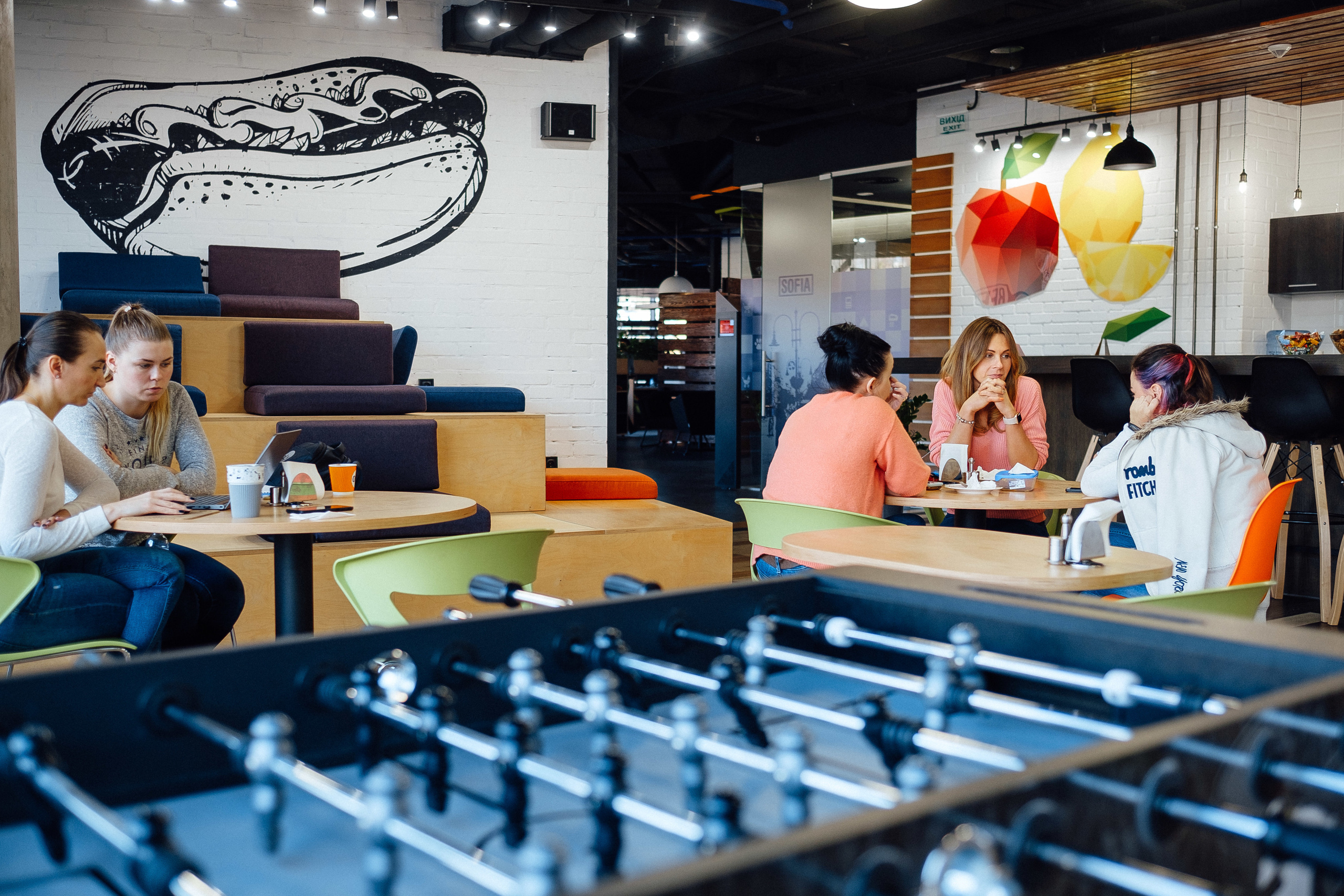 Фотоэкскурсия в компанию OLX. Ivan Skufinsky — wedding and family photographer in Vancouver