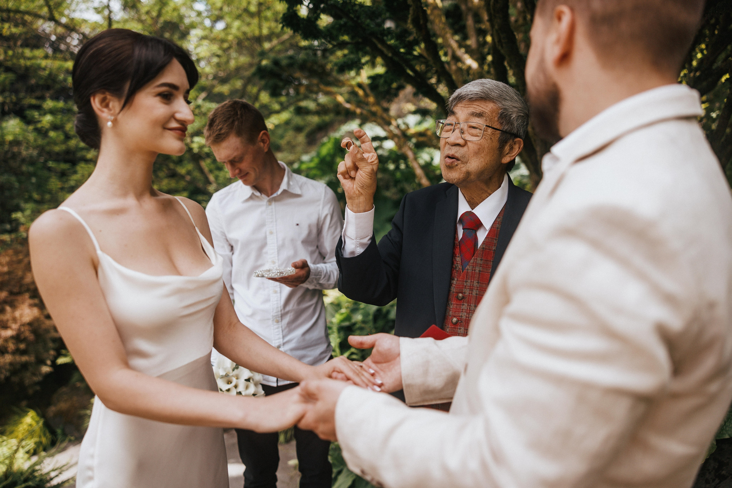 Sky-High Love: Stunning Vancouver Mountain Wedding Shoot by Helicopter. Ivan Skufinsky — wedding and family photographer in Vancouver