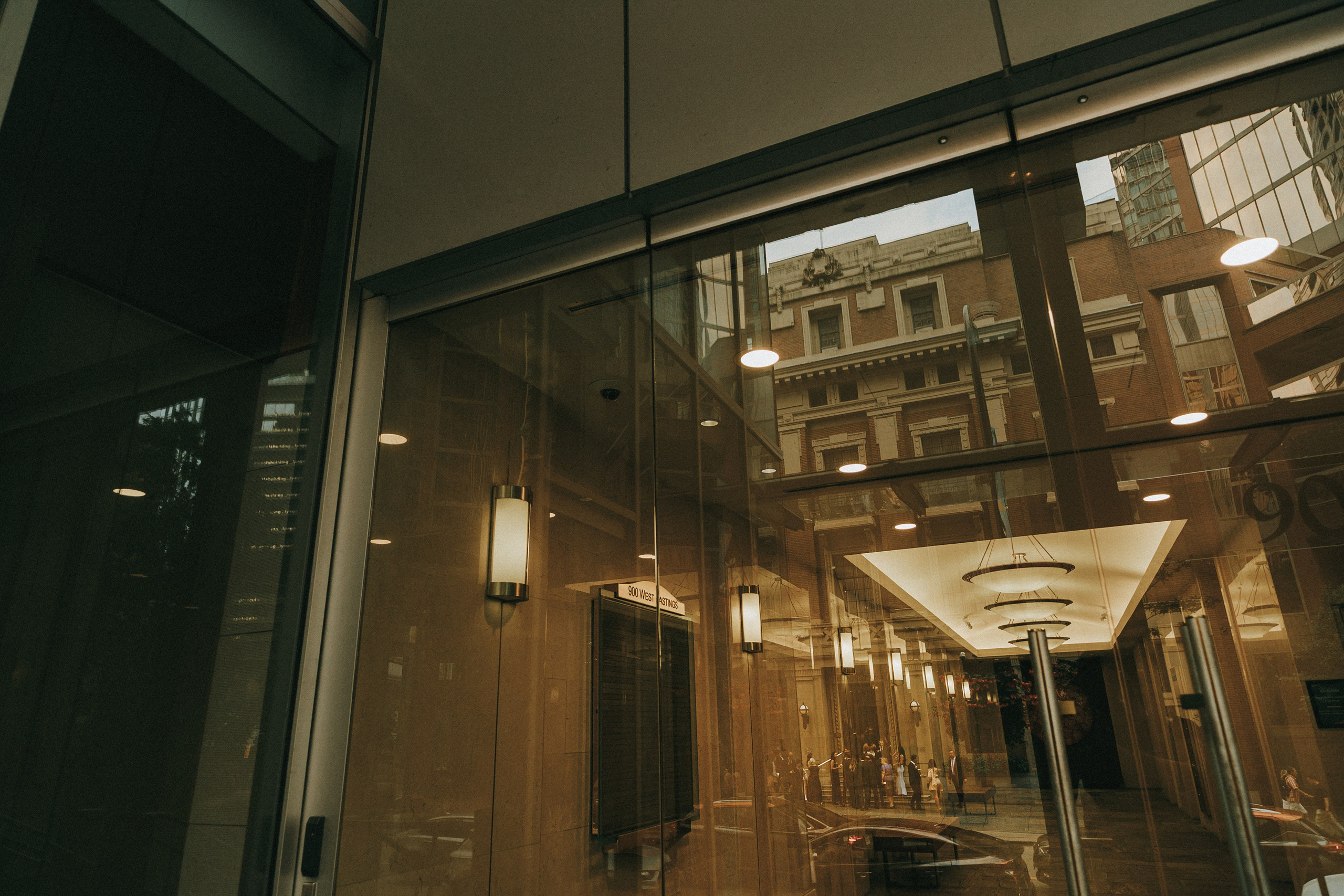 WeddingStory in Vancouver Club. Ivan Skufinsky — wedding and family photographer in Vancouver