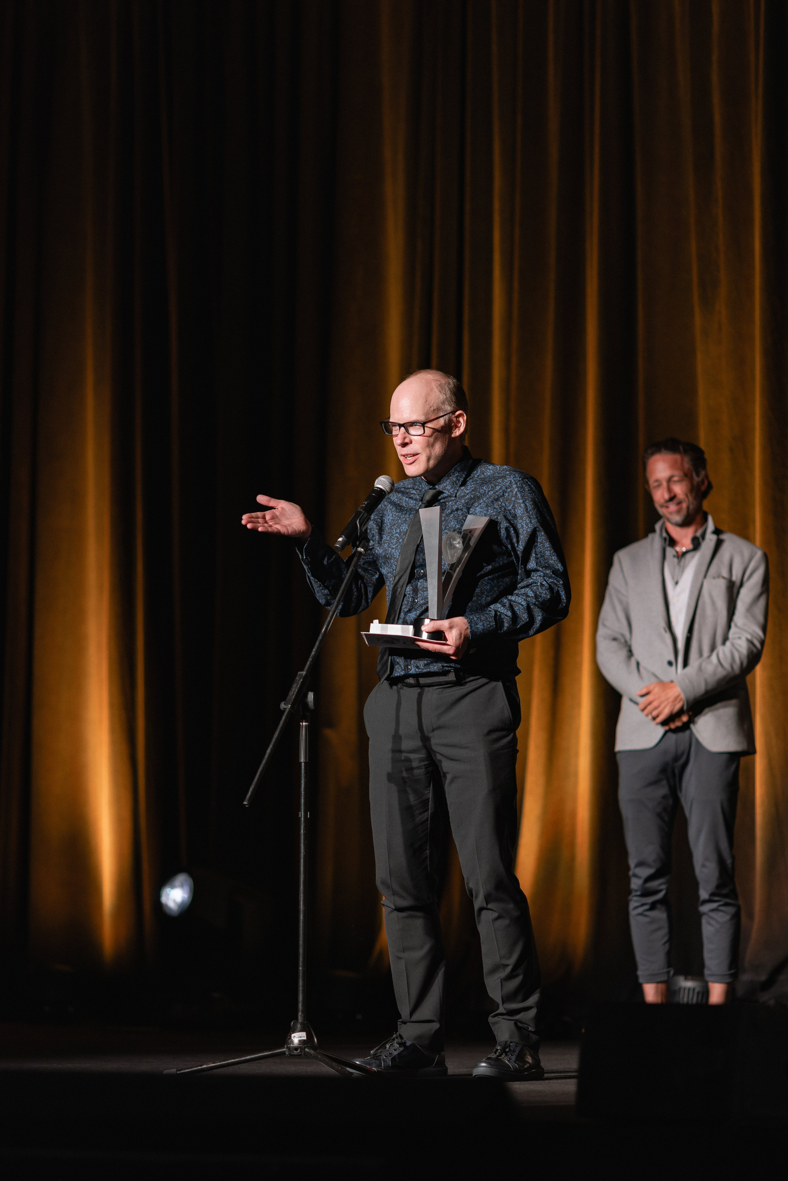 Event photographer in Vancouver Burnaby BC. Ivan Skufinsky — wedding and family photographer in Vancouver