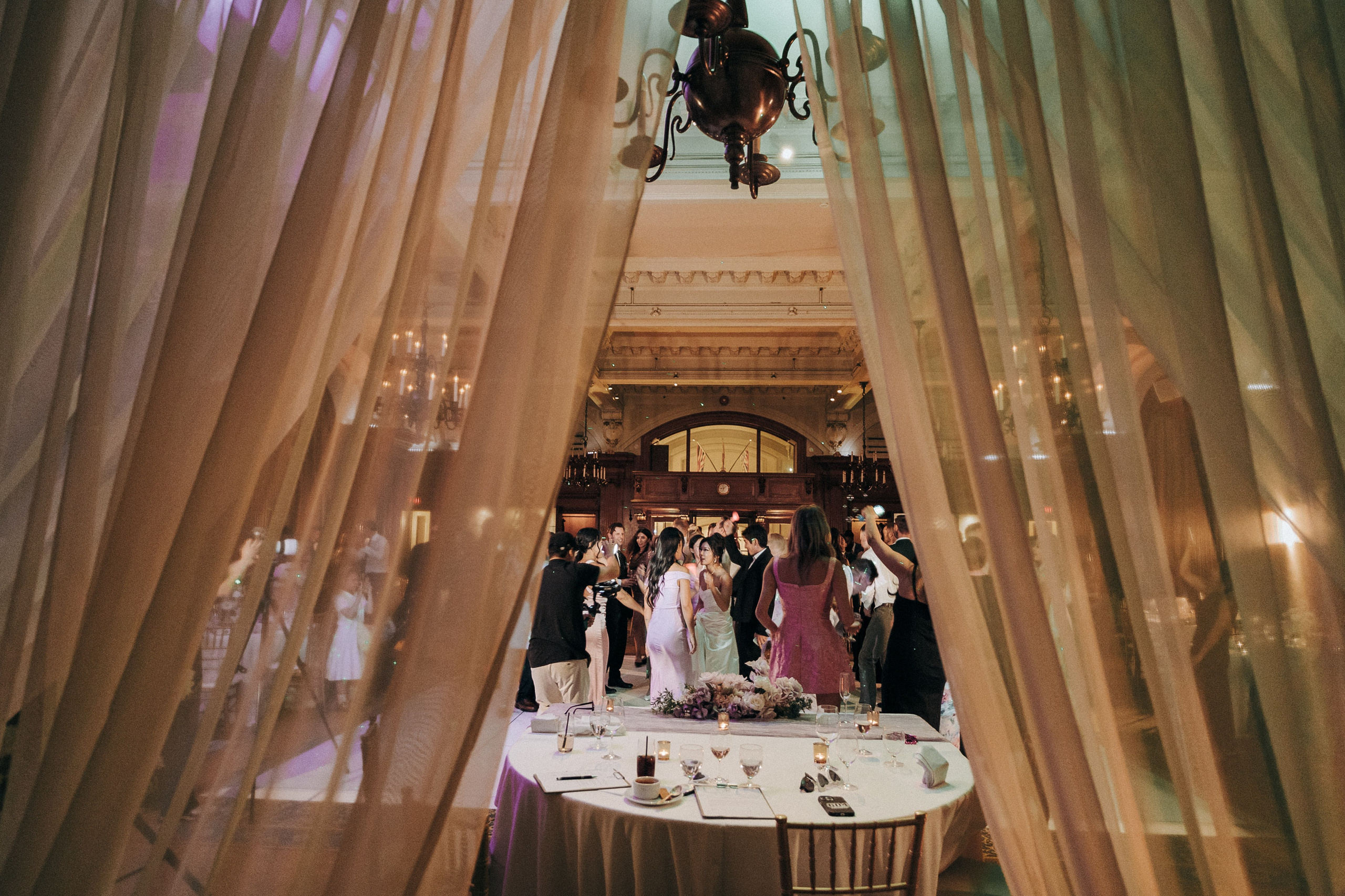 WeddingStory in Vancouver Club. Ivan Skufinsky — wedding and family photographer in Vancouver