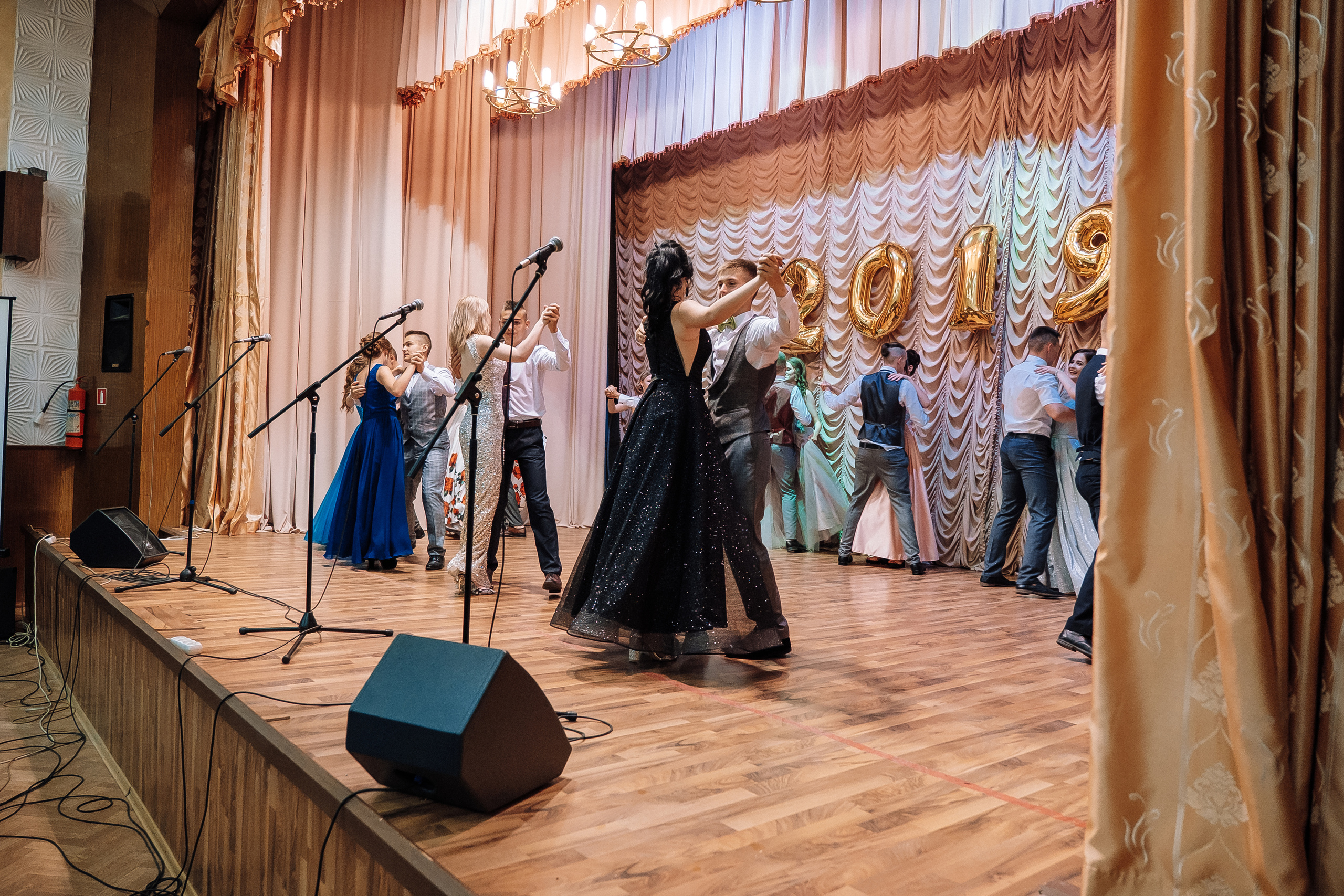 Выпускной школа номер 3. Хмельник. Ivan Skufinsky — wedding and family photographer in Vancouver