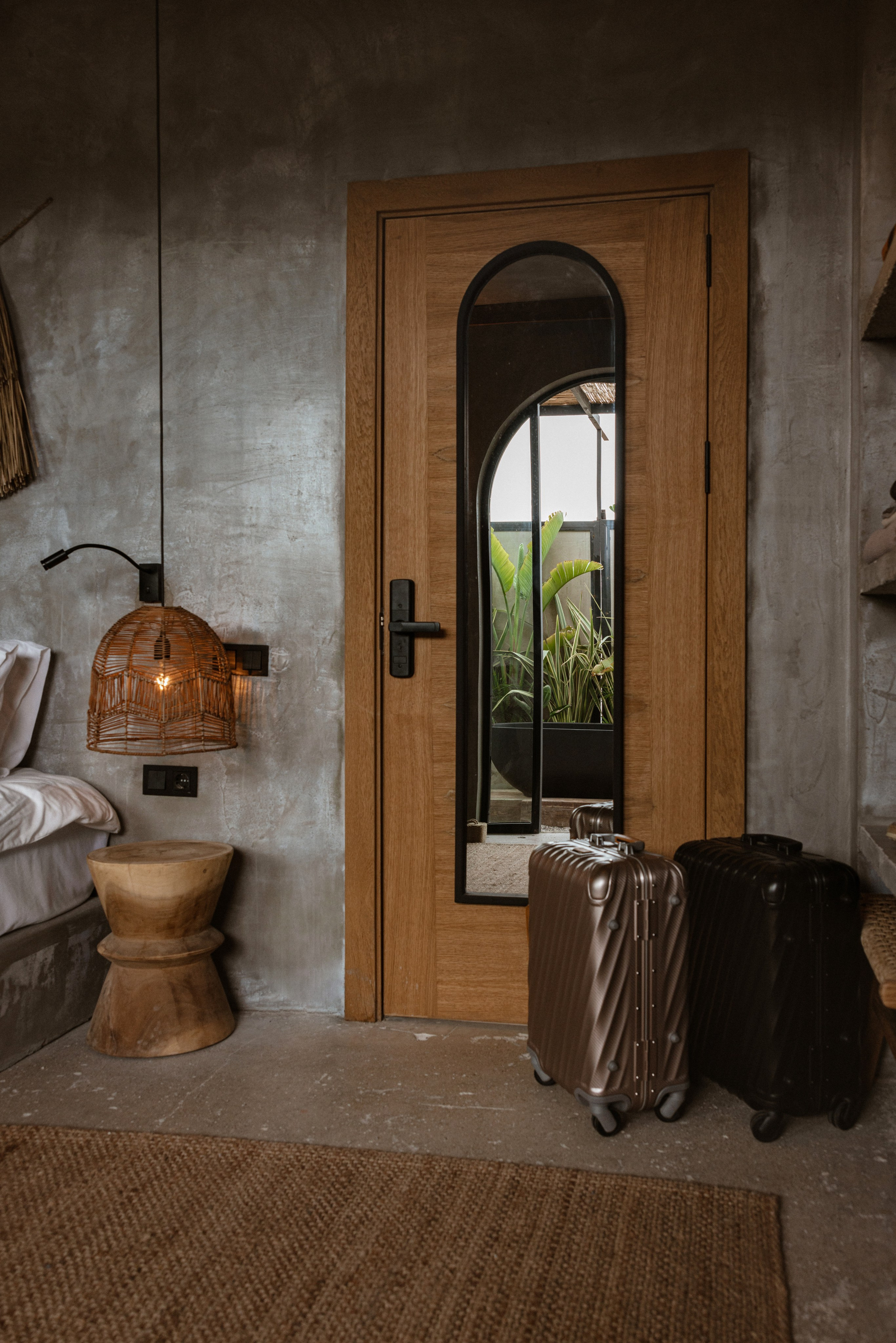 Interior photography and video shooting of a hotel in Bali style. Ivan Skufinsky — wedding and family photographer in Vancouver