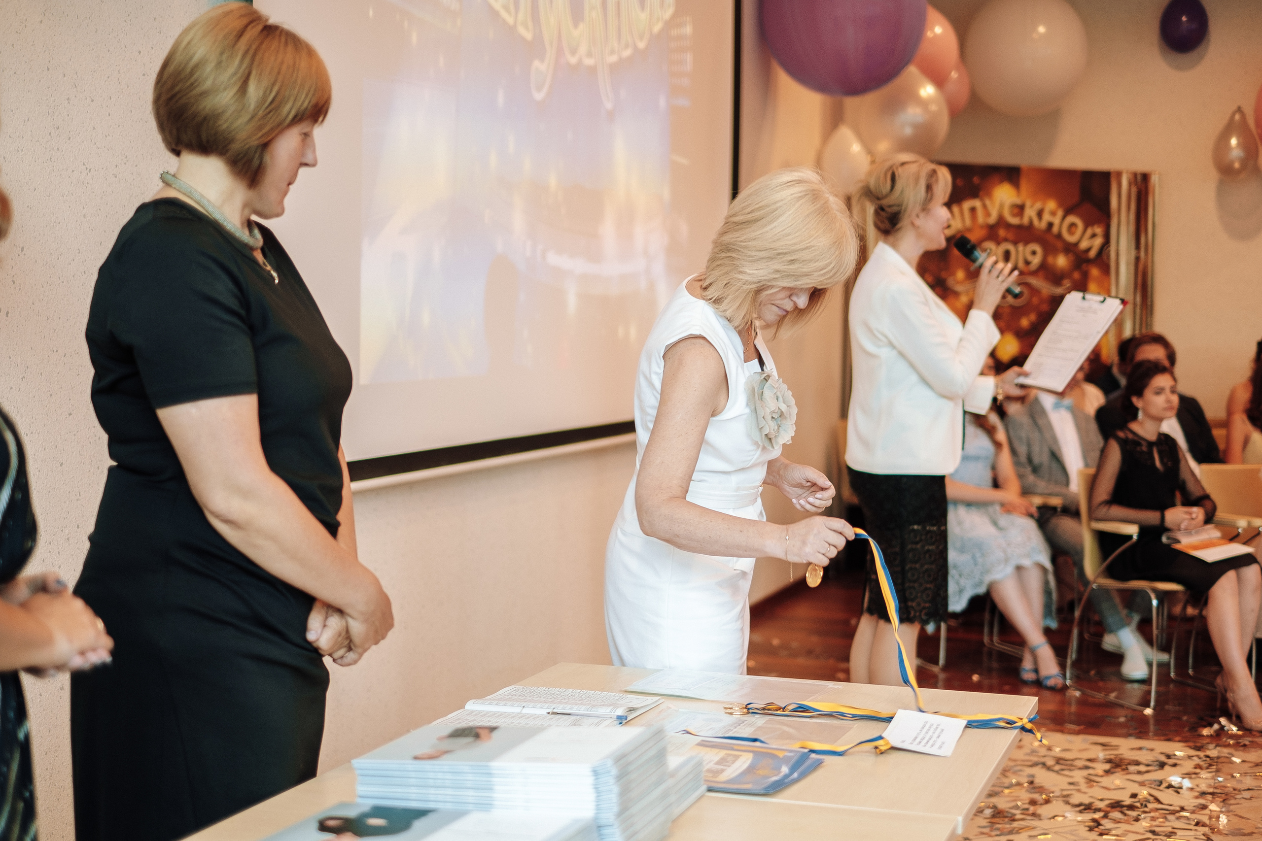 Выпускной 153 Гимназия. Ivan Skufinsky — wedding and family photographer in Vancouver