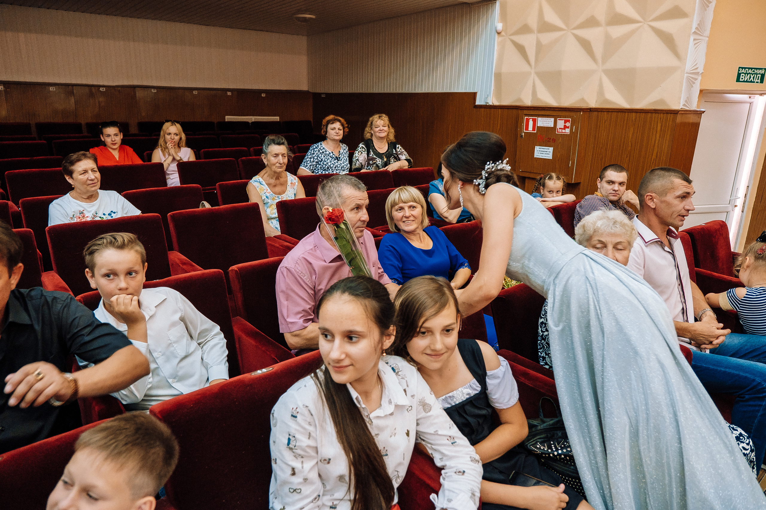 Выпускной школа номер 3. Хмельник. Ivan Skufinsky — wedding and family photographer in Vancouver