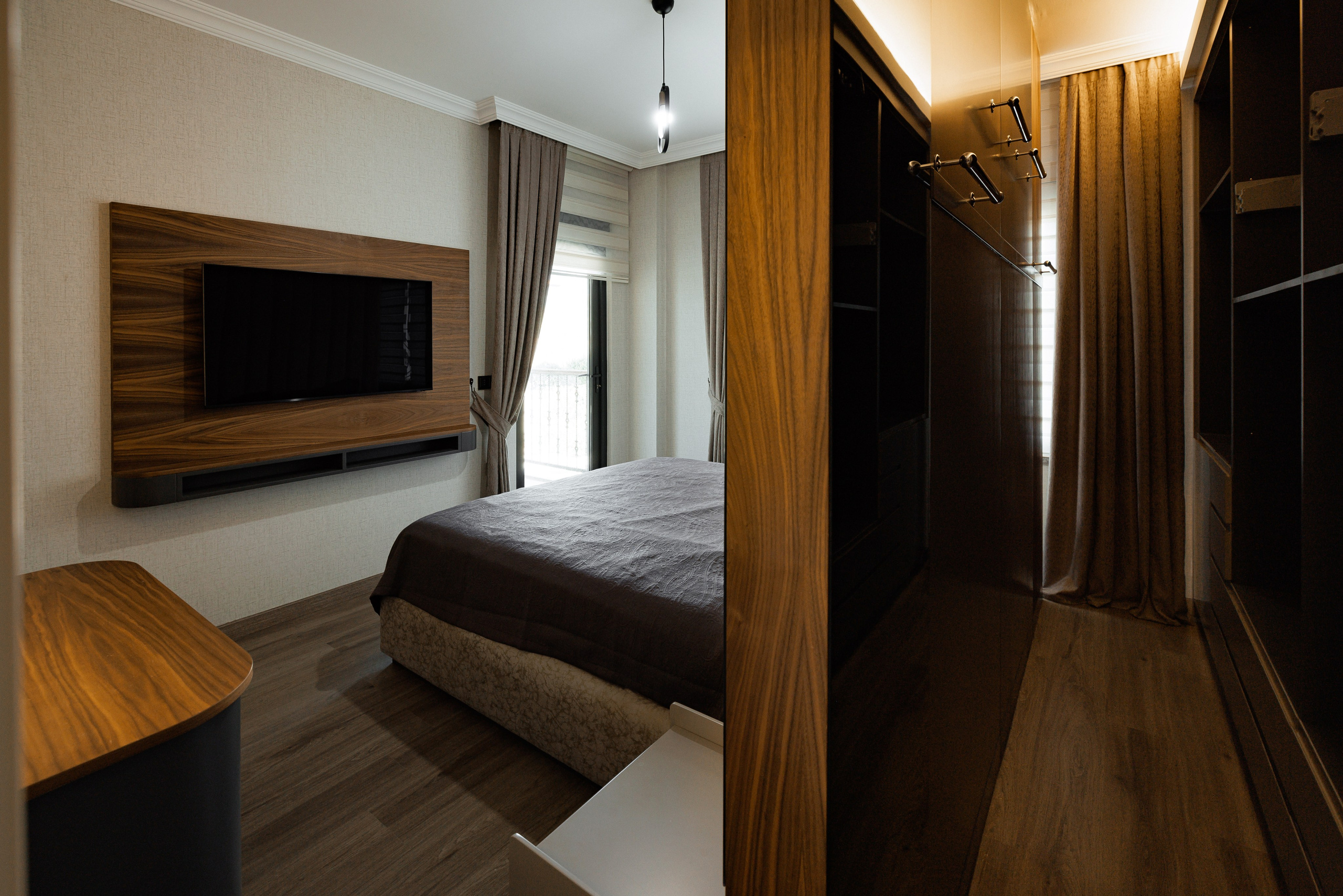 Real estate photographer in Vancouver Burnaby Richmond. Ivan Skufinsky — wedding and family photographer in Vancouver