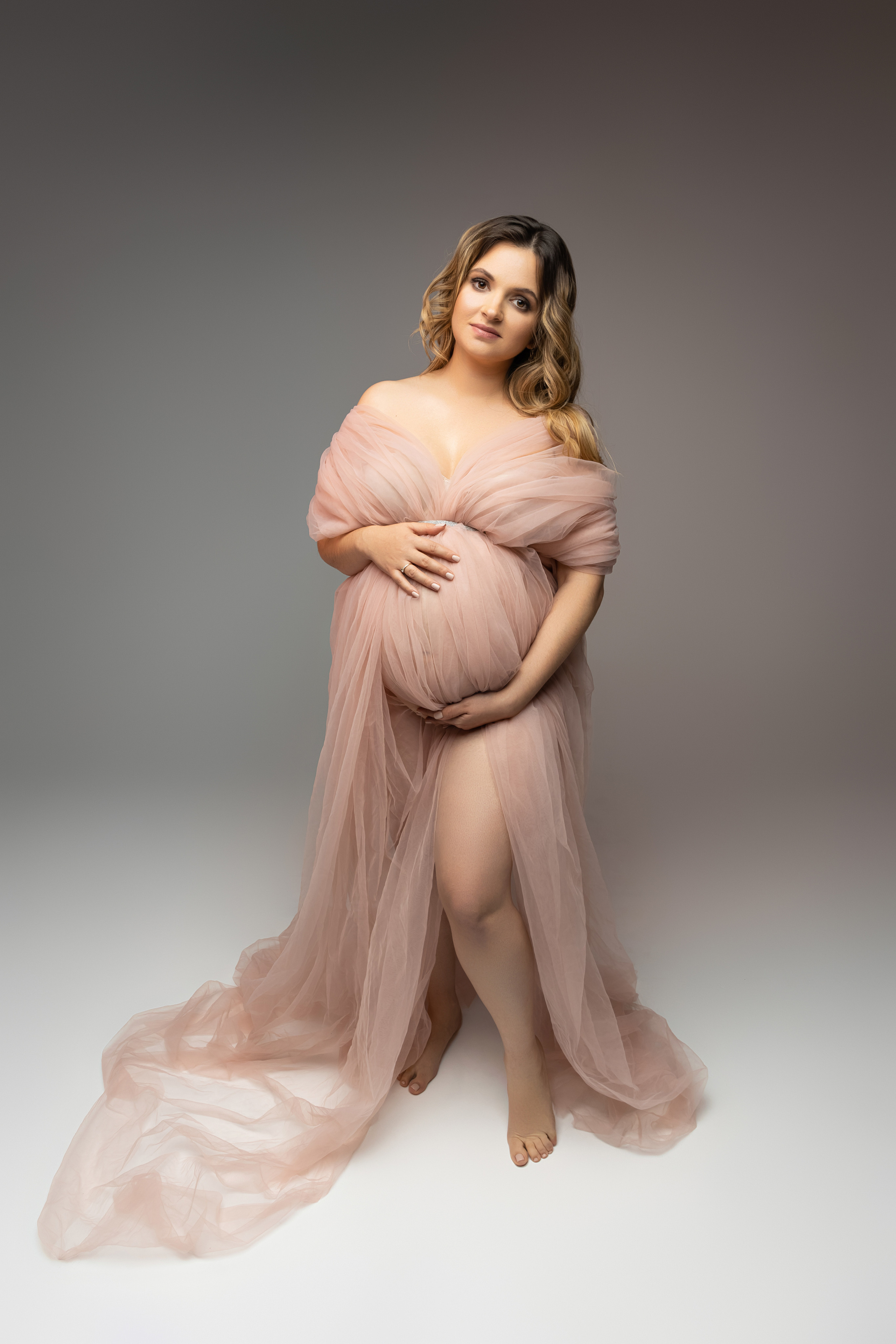 Фотосессия беременности Милены Варшава. Стильний Фотограф Роксана Київ Варшава| Вагітність, жіночий портрет