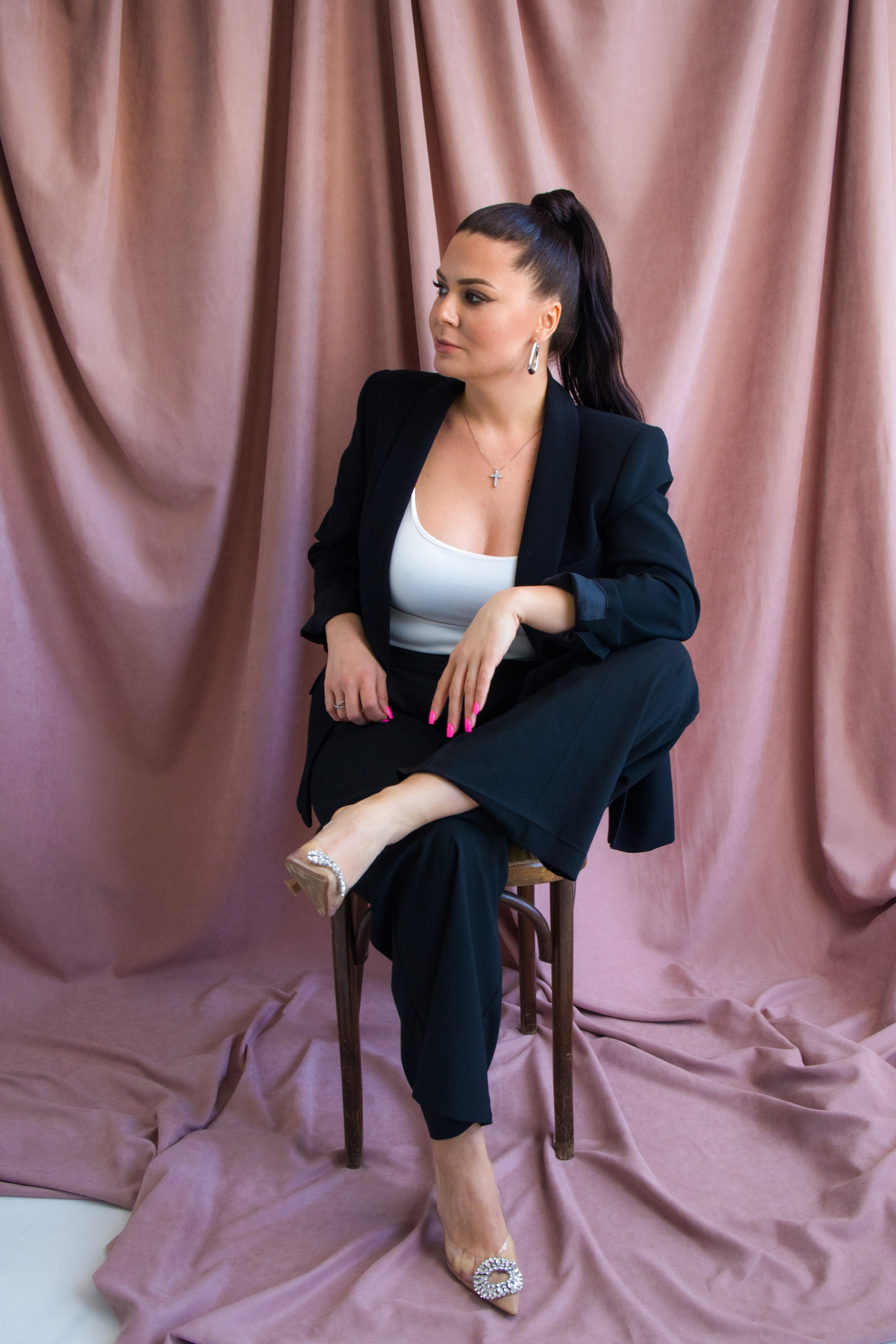 Парикмахер-стилист. SMM.RUUM — контент и дизайн для бизнеса и социальных сетей в Таллине