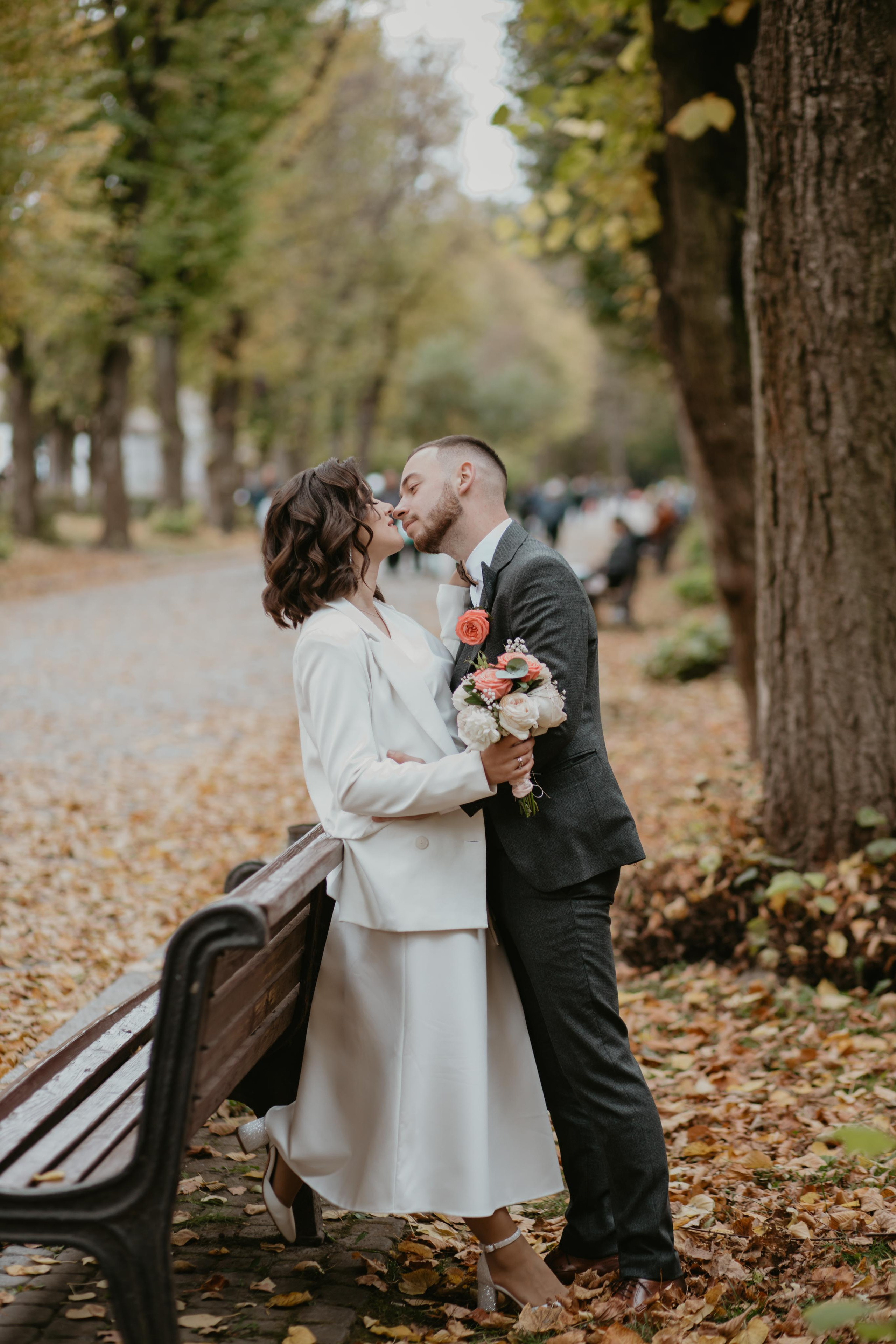 Розпис Уляна і Олег. Весільний фотограф у Львові Мирон Роксоляна