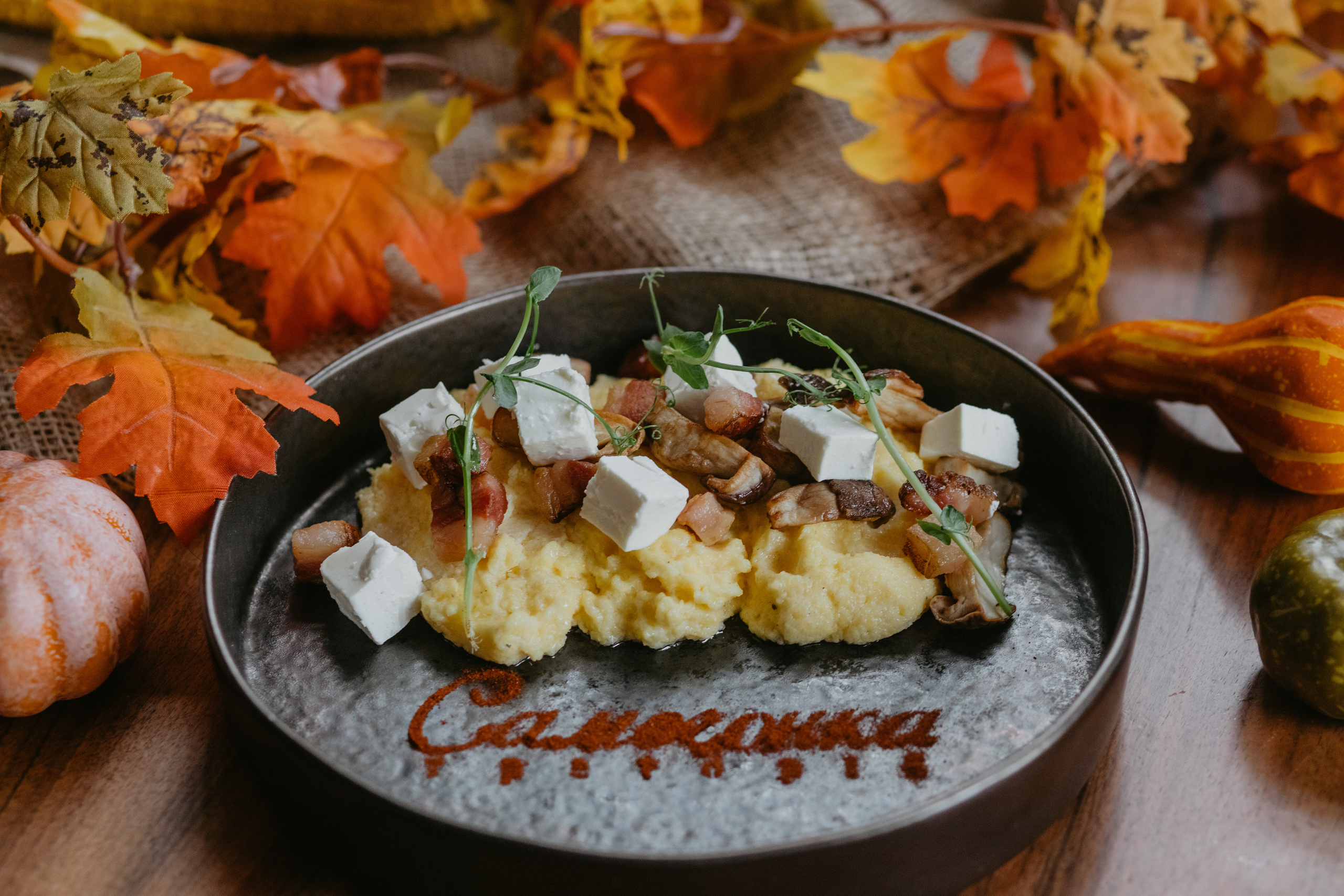 Зйомка меню для ресторану. Весільний фотограф у Львові Мирон Роксоляна