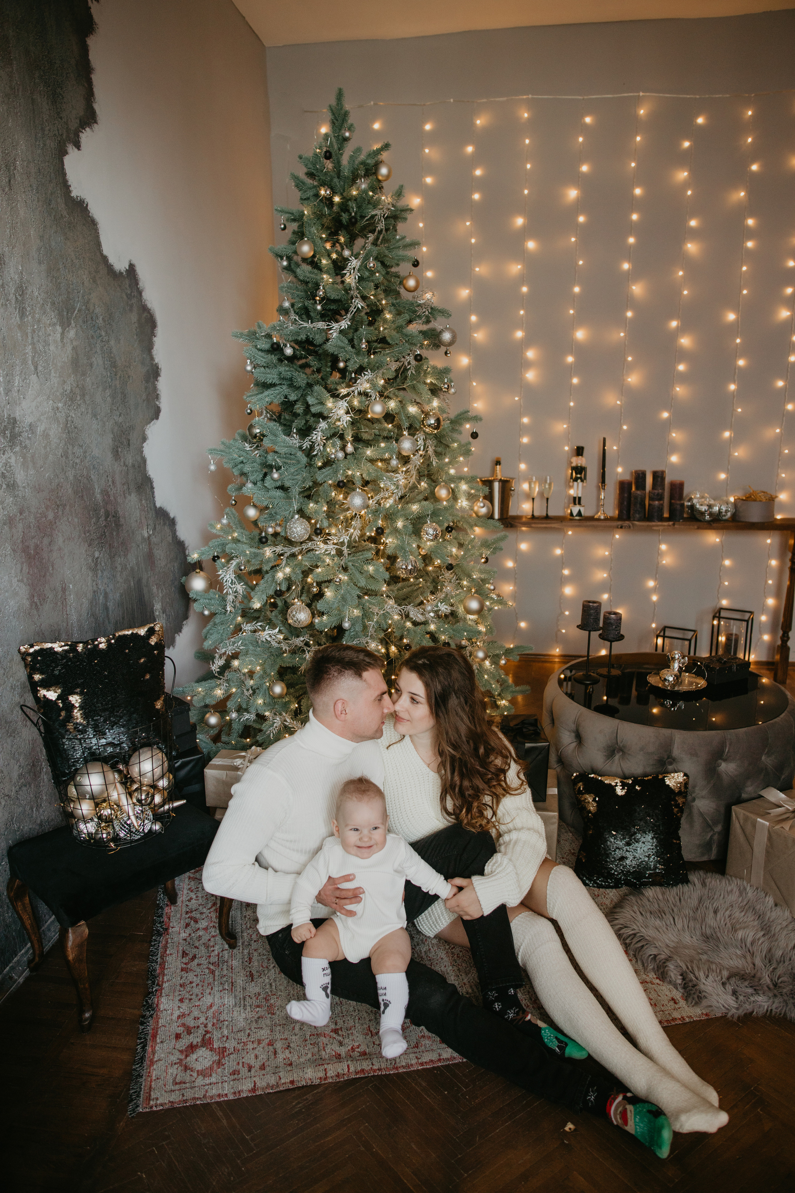 Новорічна сімейна фотосесія Віталік, Вікторія і Мартин. Весільний фотограф у Львові Мирон Роксоляна