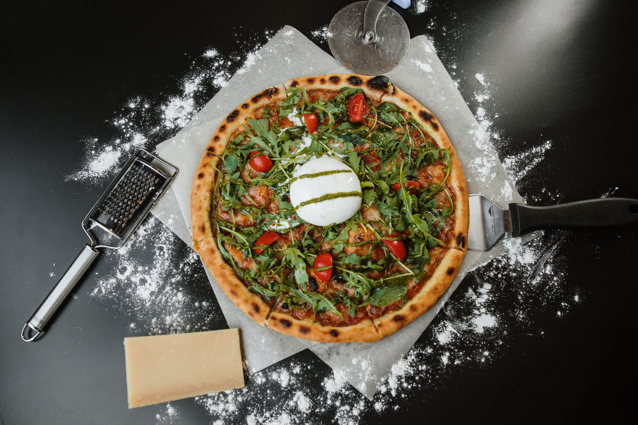 Зйомка меню. Весільний фотограф у Львові Мирон Роксоляна