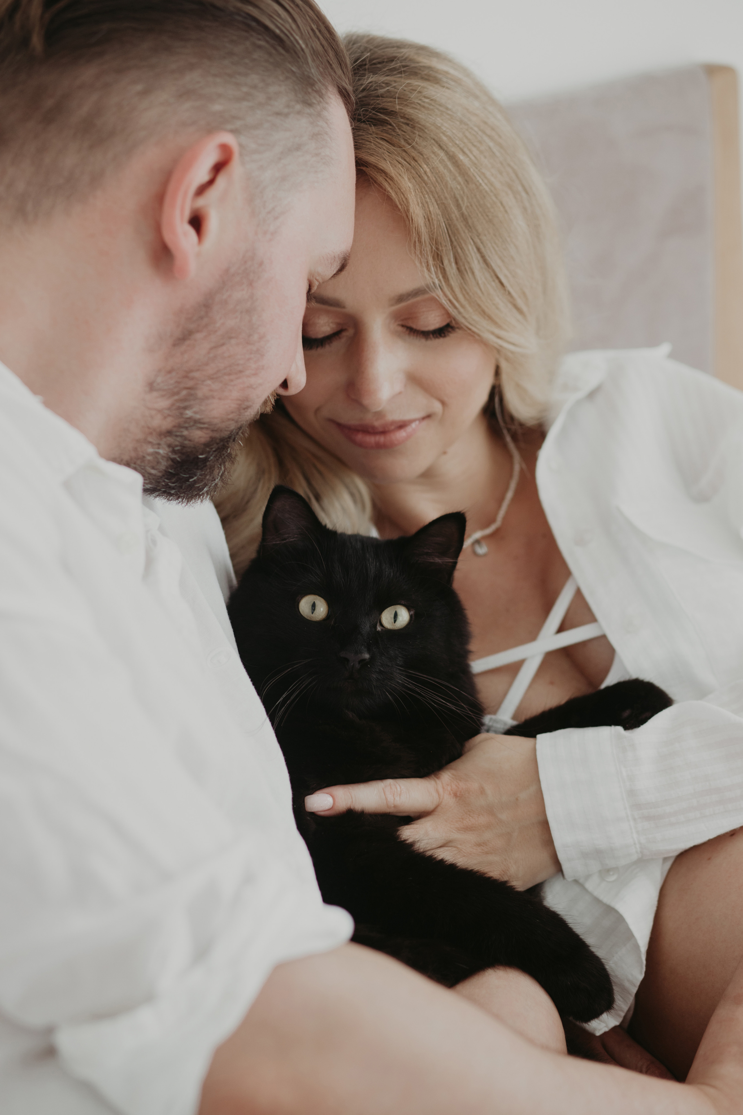 Домашня зйомка вагітності. Весільний фотограф у Львові Мирон Роксоляна